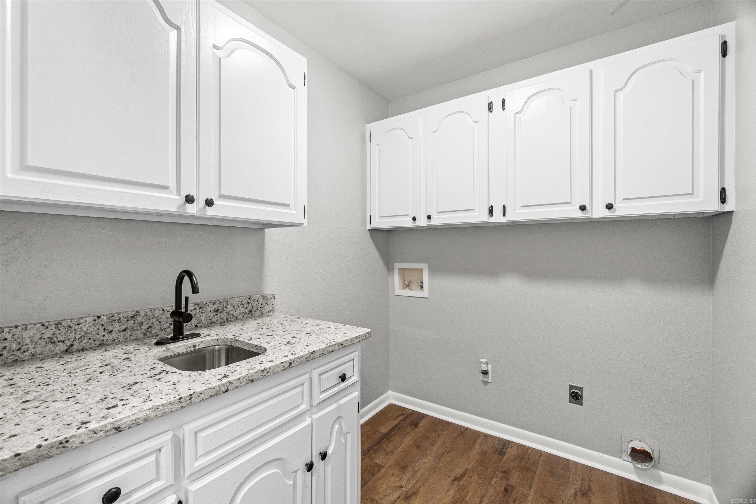 13  Silla  Hot Springs Village, AR
