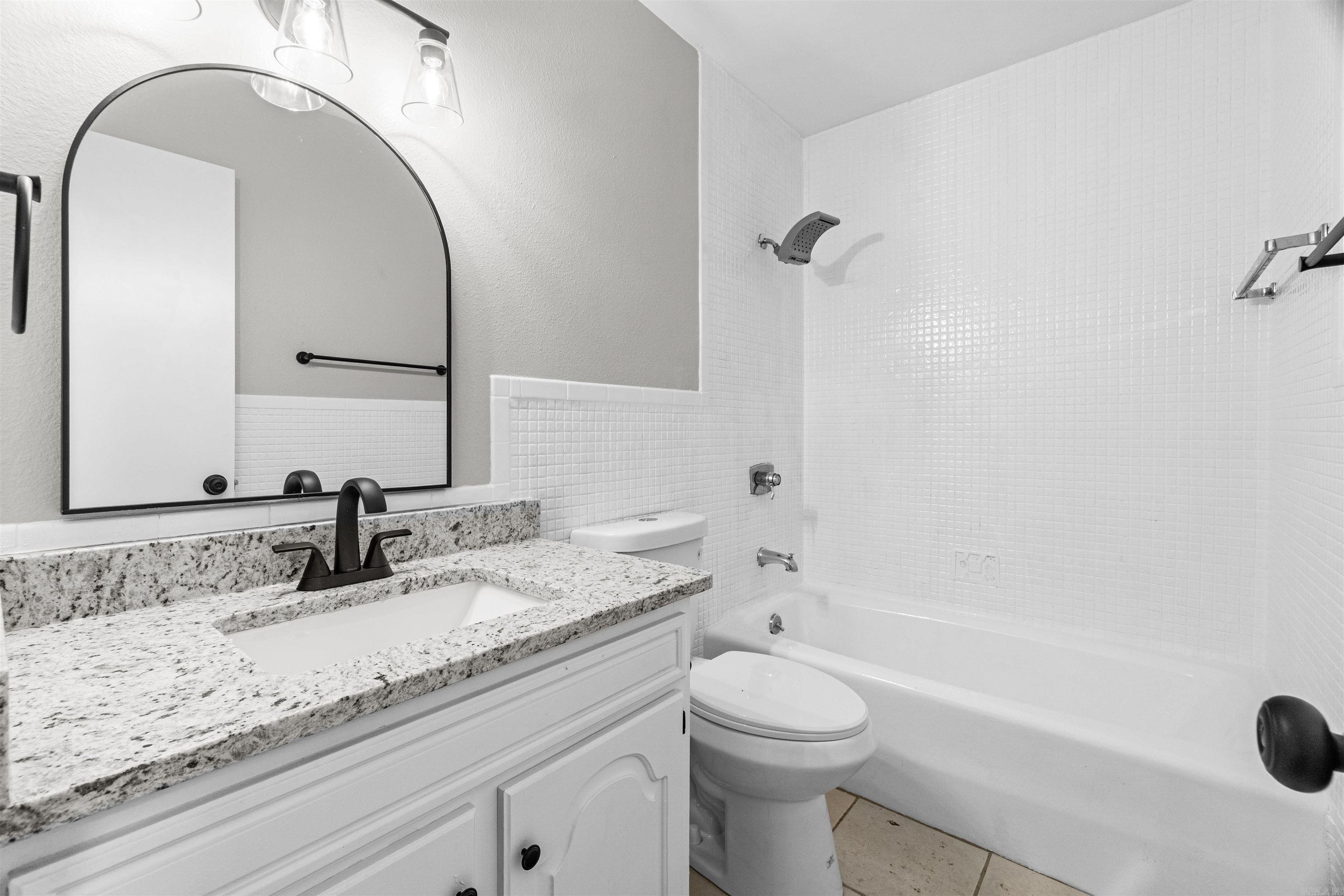 13  Silla  Hot Springs Village, AR