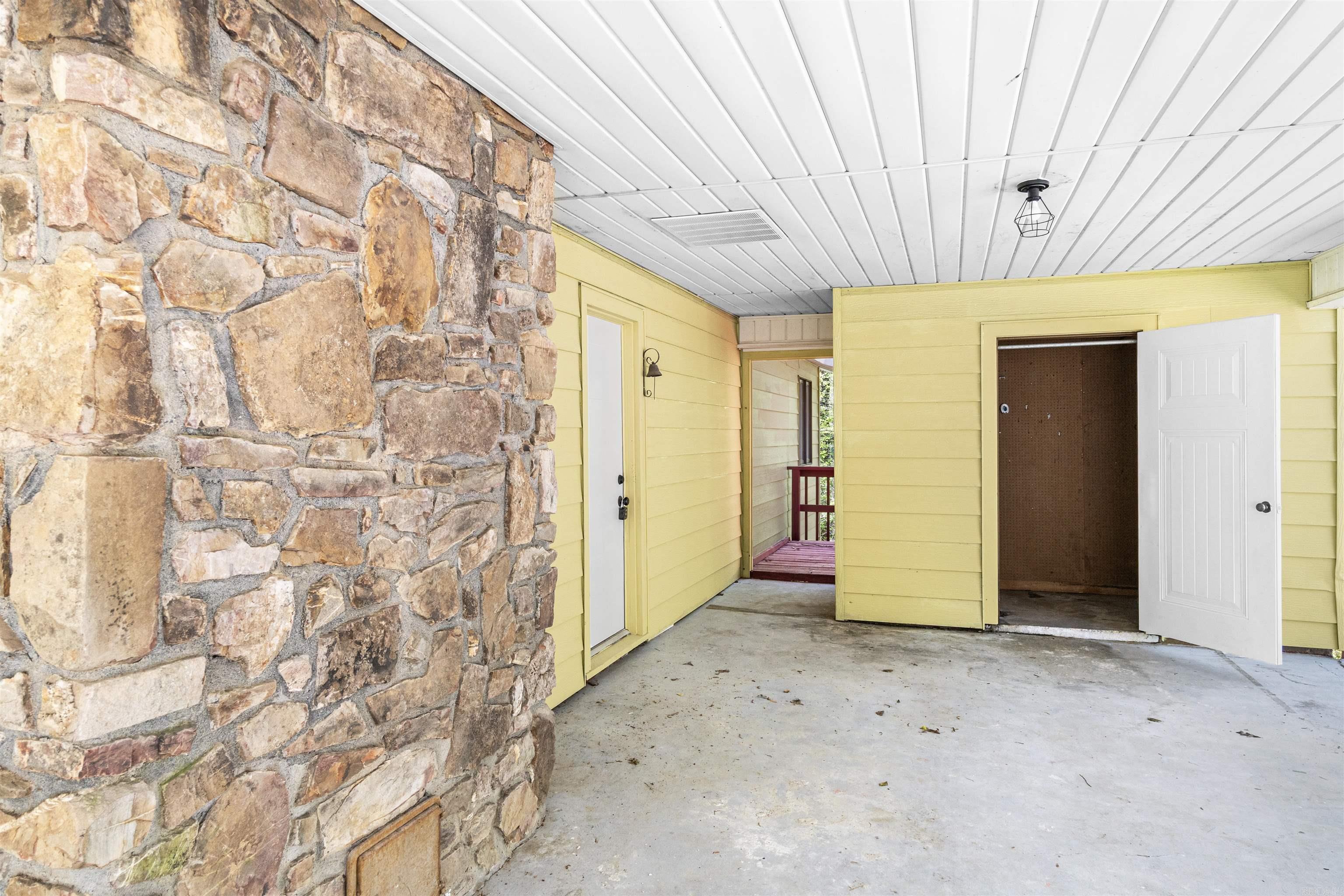 13  Silla  Hot Springs Village, AR