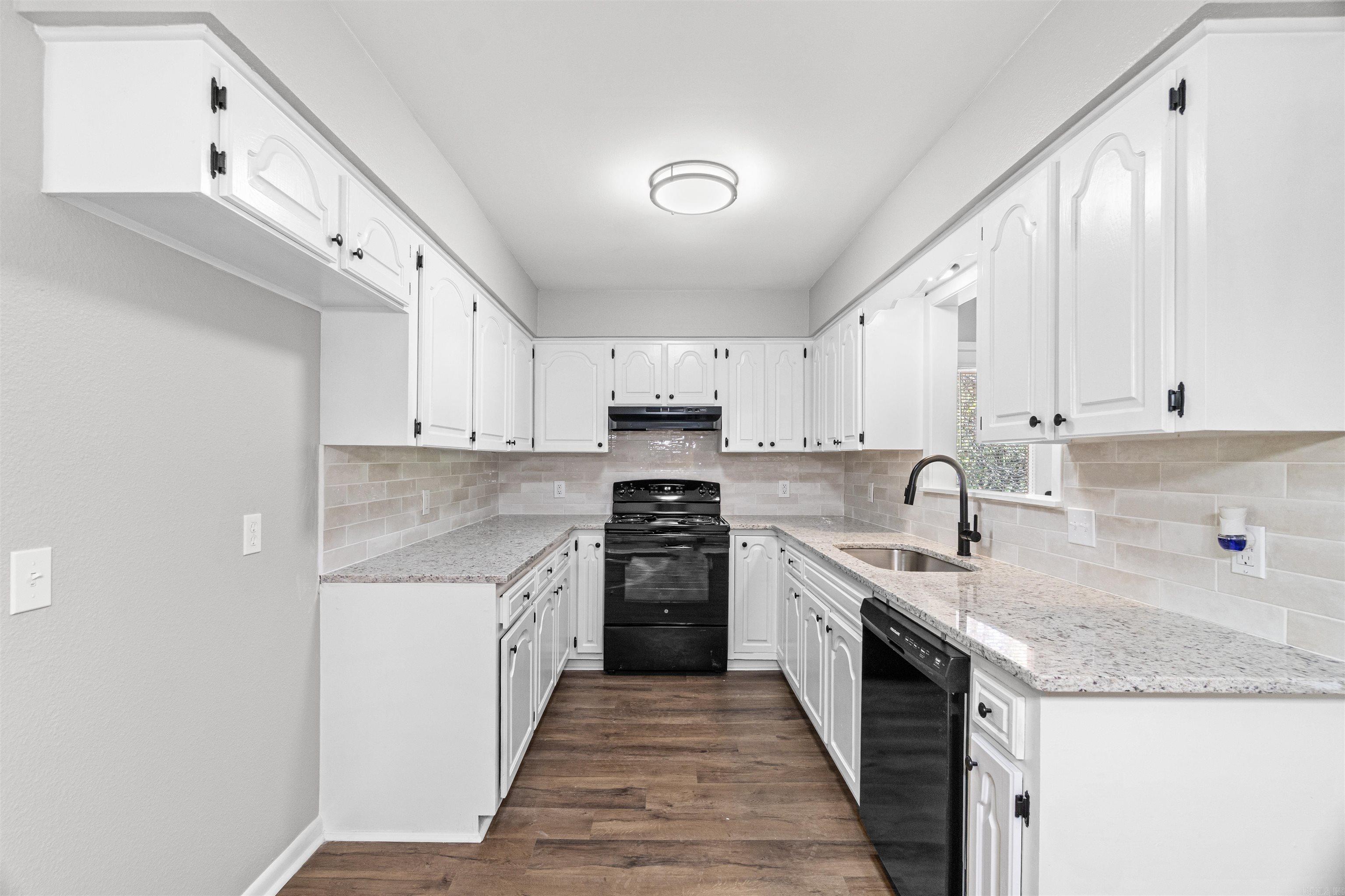 13  Silla  Hot Springs Village, AR