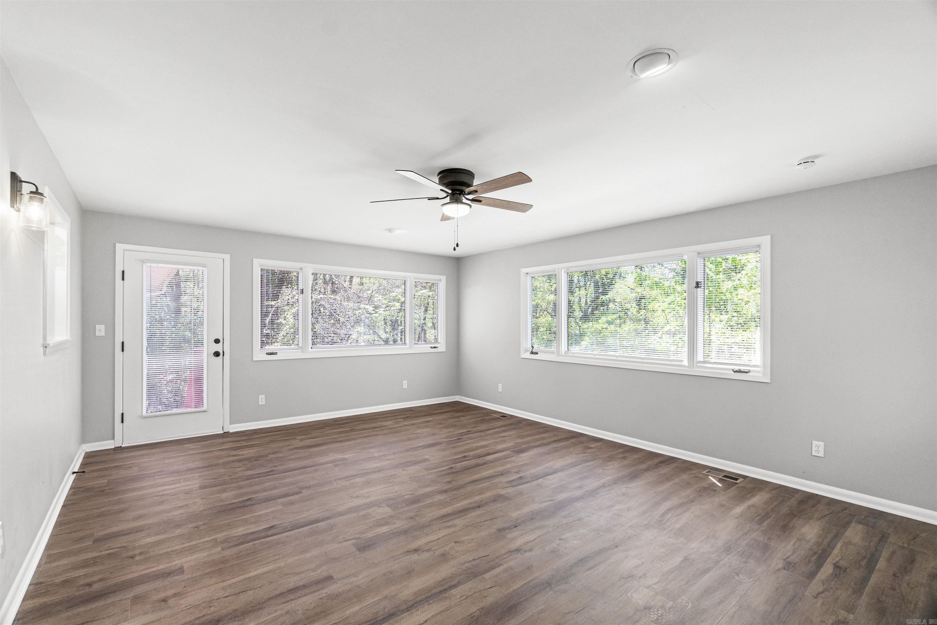 13  Silla  Hot Springs Village, AR