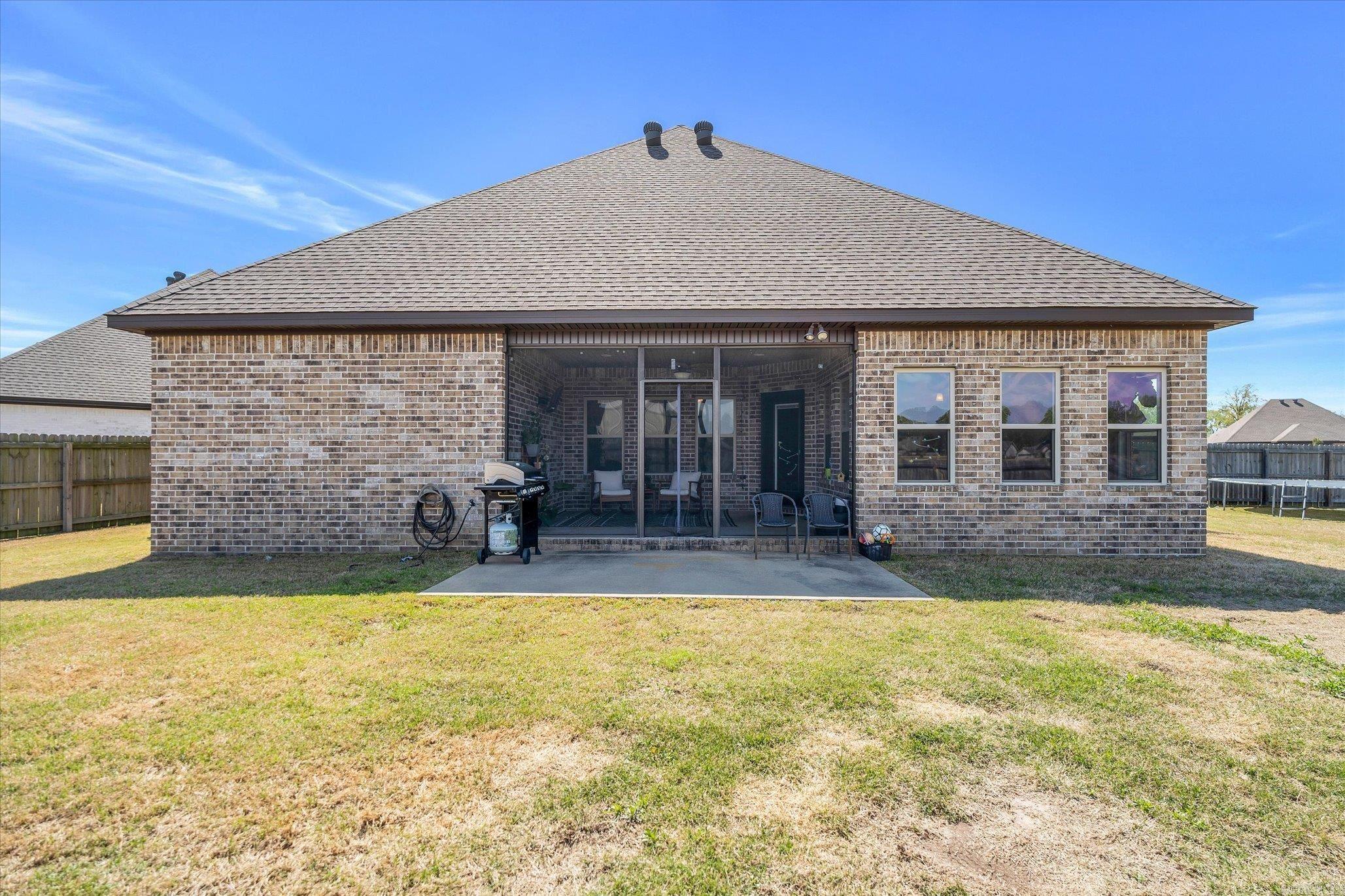 2918 Sierra Ct. Jonesboro, AR 72404-7107