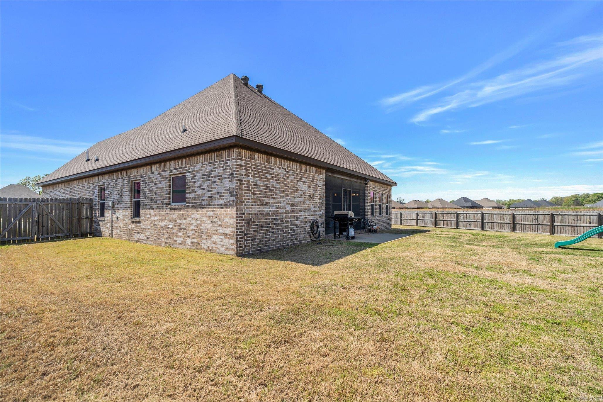 2918 Sierra Ct. Jonesboro, AR 72404-7107