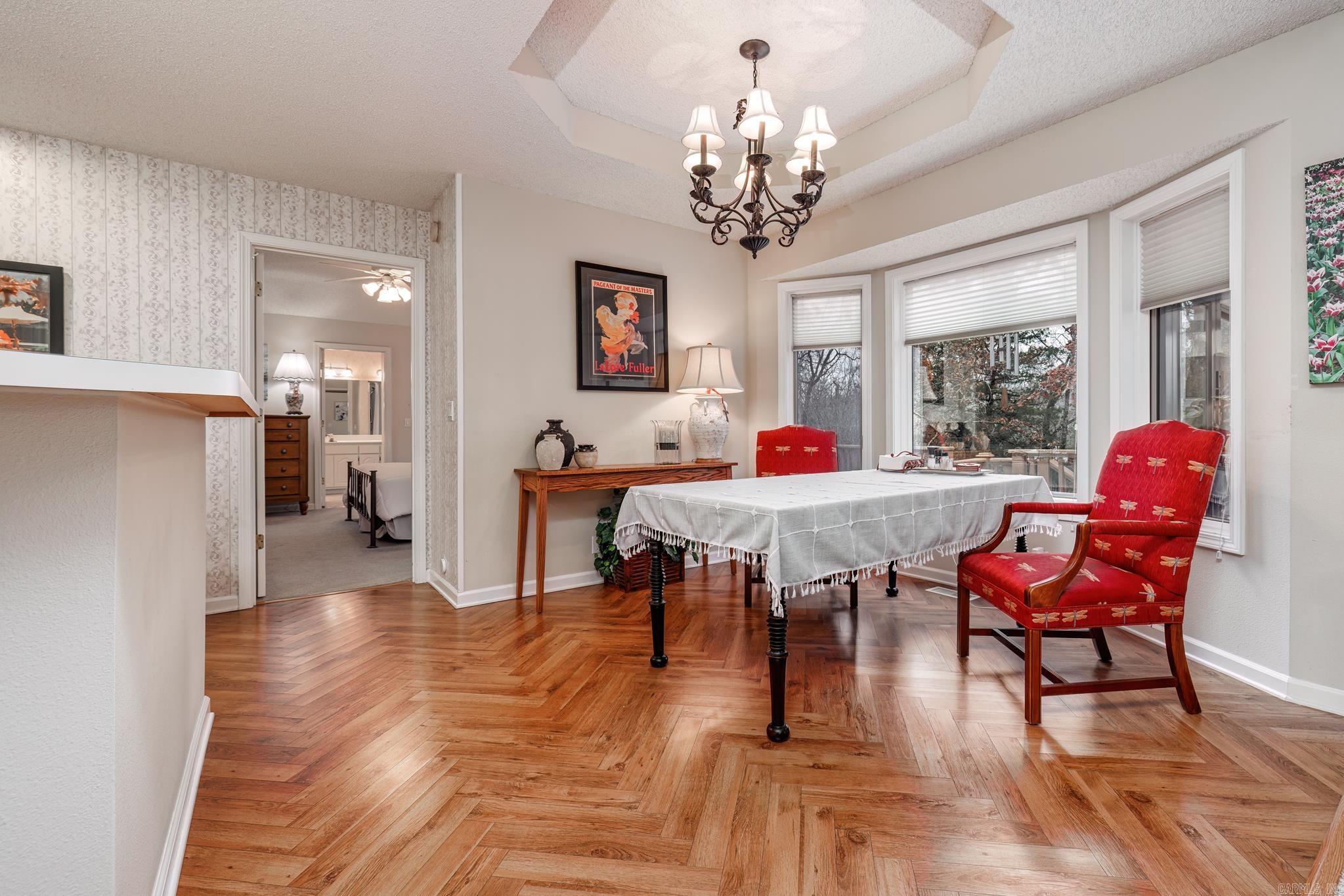 13  Arista Ln  Hot Springs Village, AR