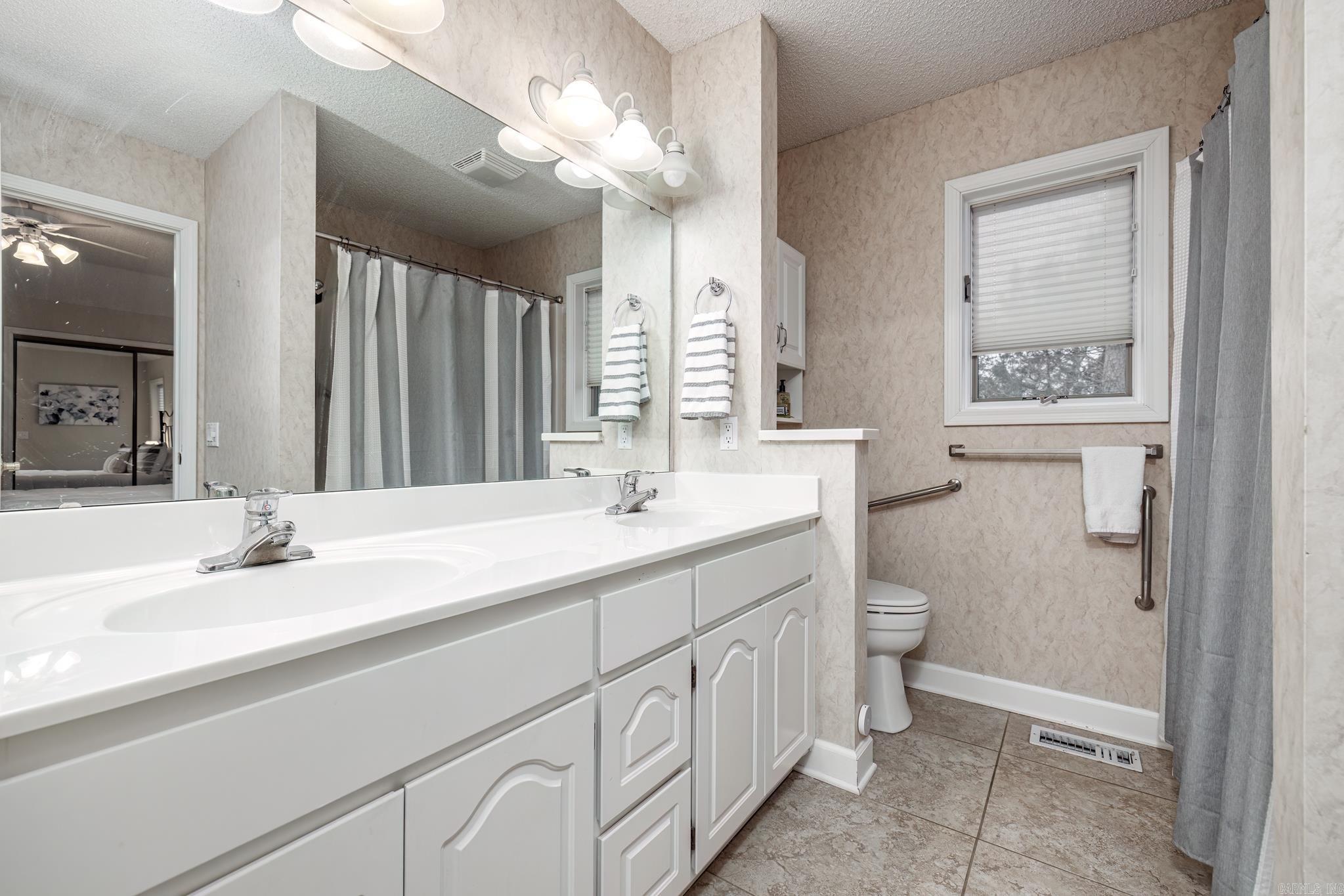 13  Arista Ln  Hot Springs Village, AR