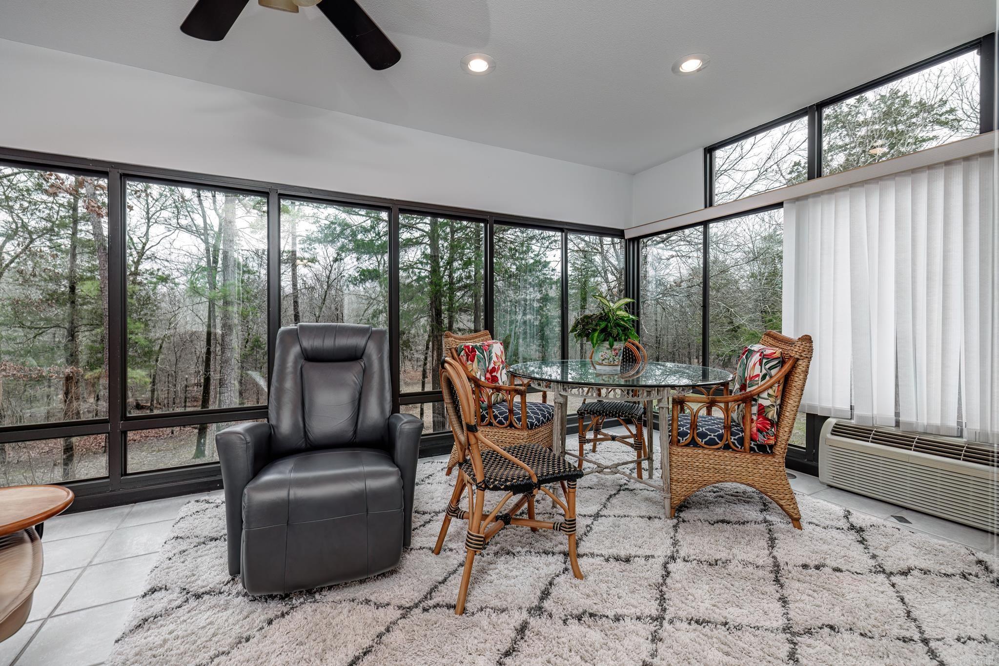13  Arista Ln  Hot Springs Village, AR