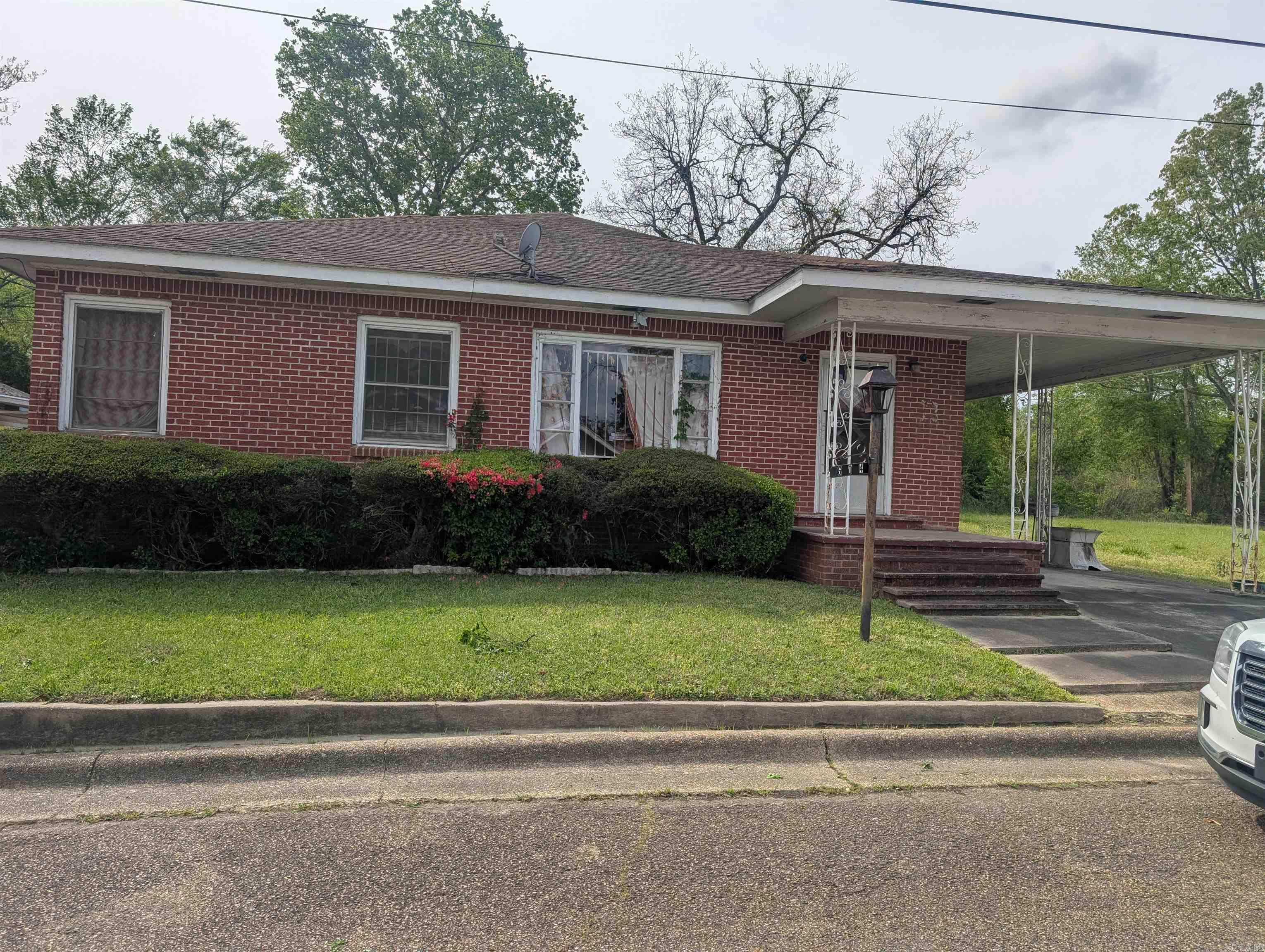 604  Short Ave  Camden, AR