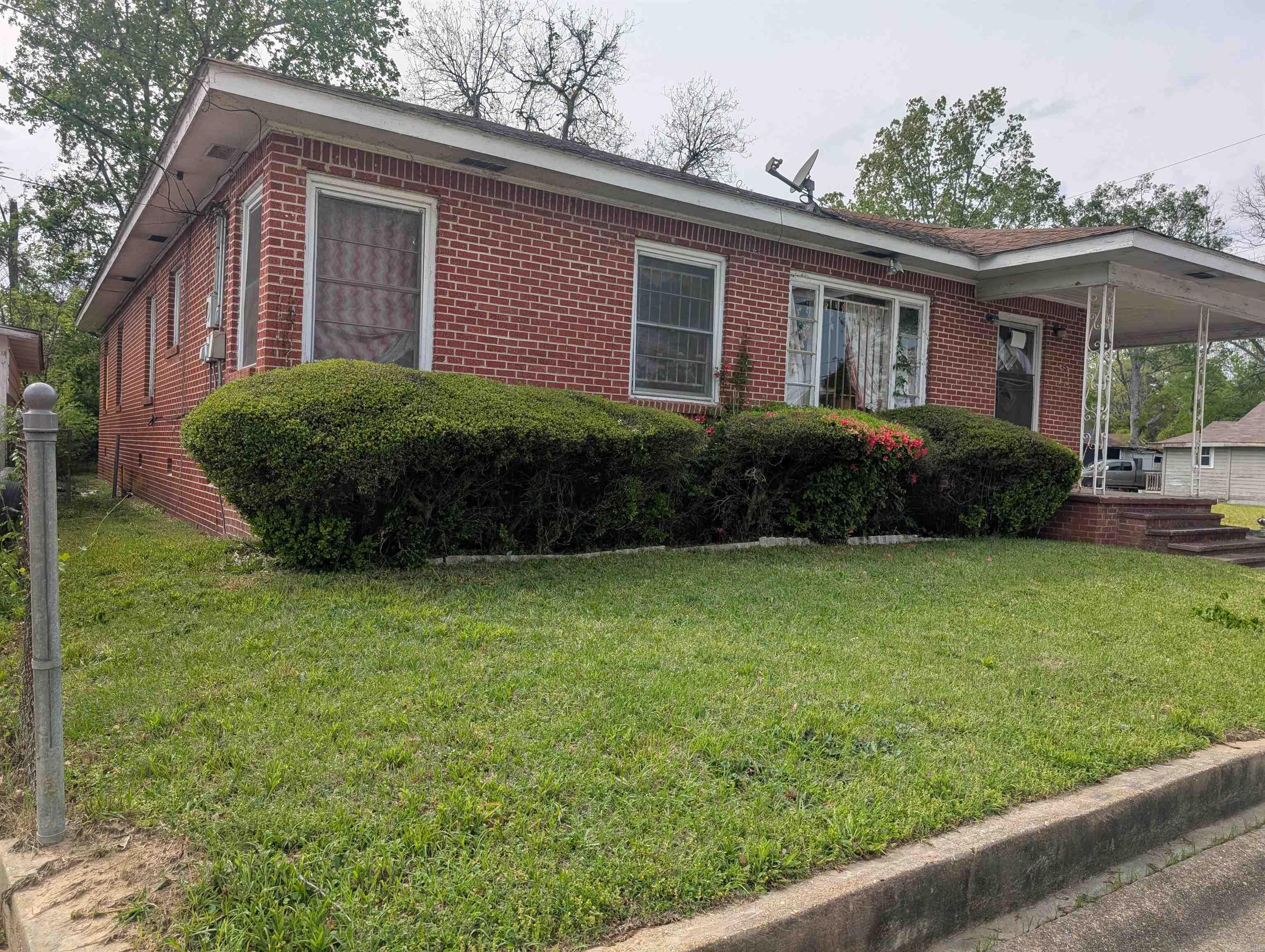604  Short Ave  Camden, AR