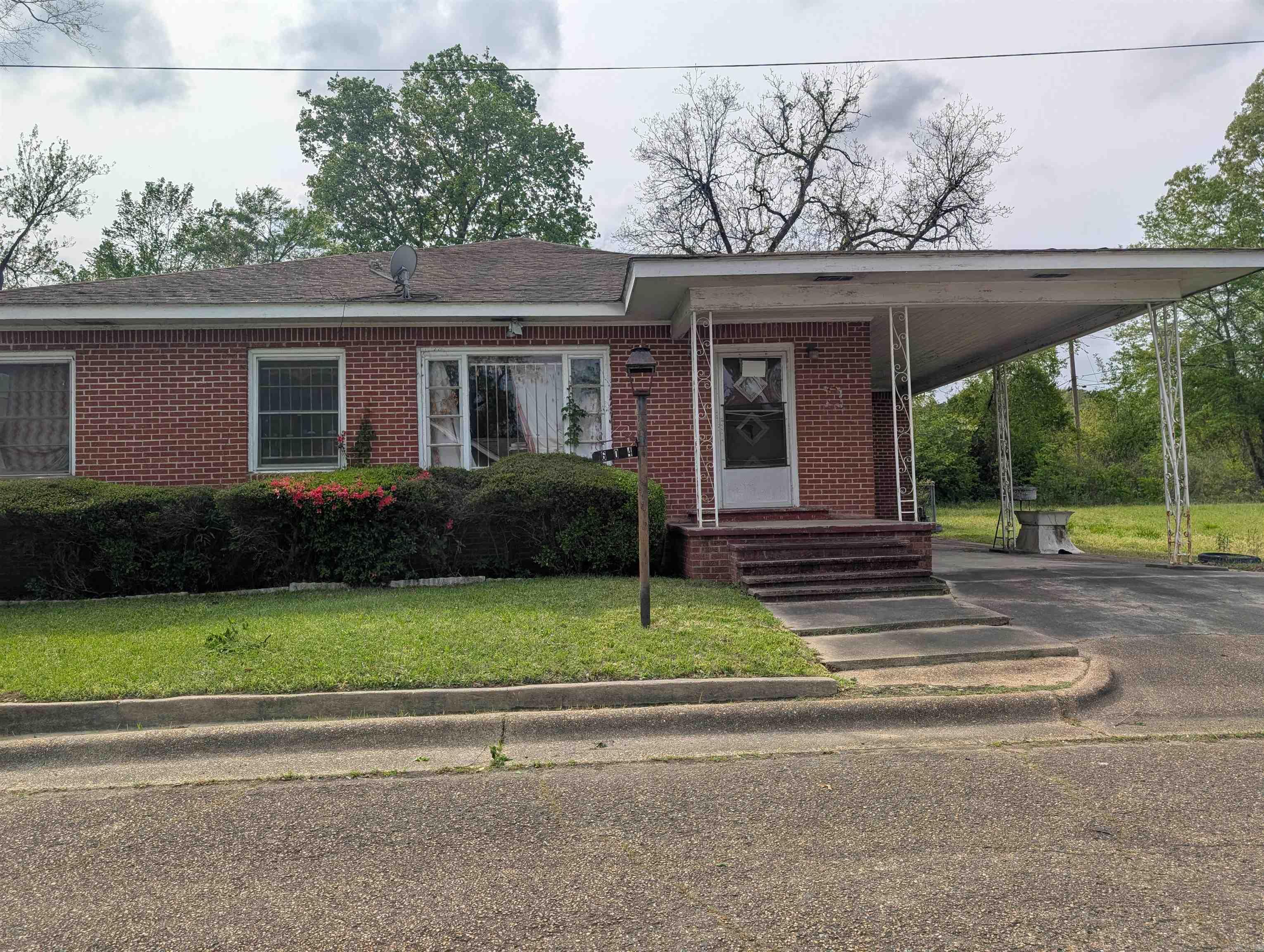 604  Short Ave  Camden, AR