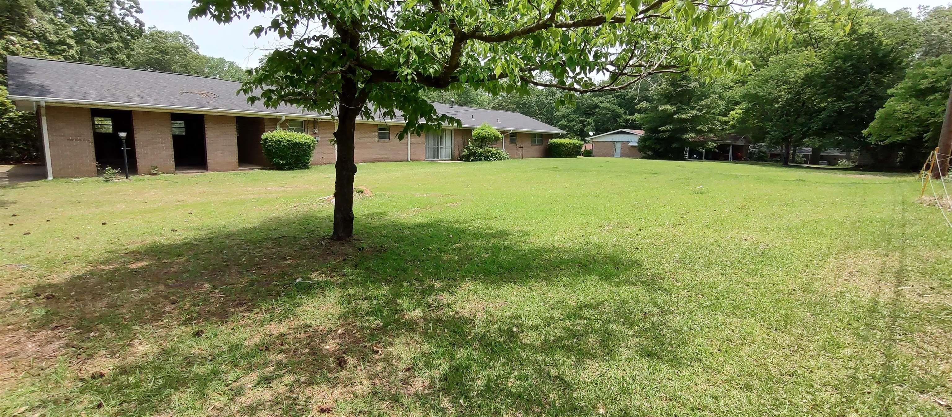 1019  Amanda St  Camden, AR