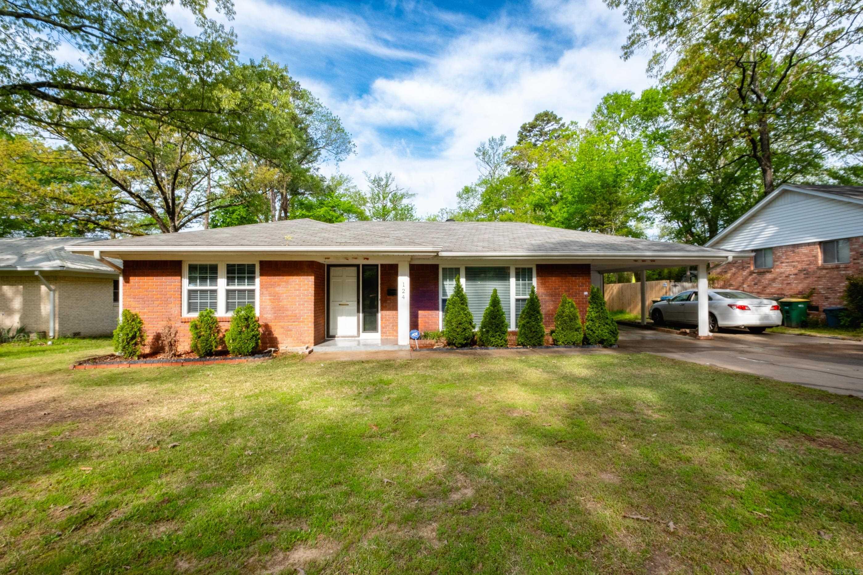 124  Hiawatha Dr  Little Rock, AR