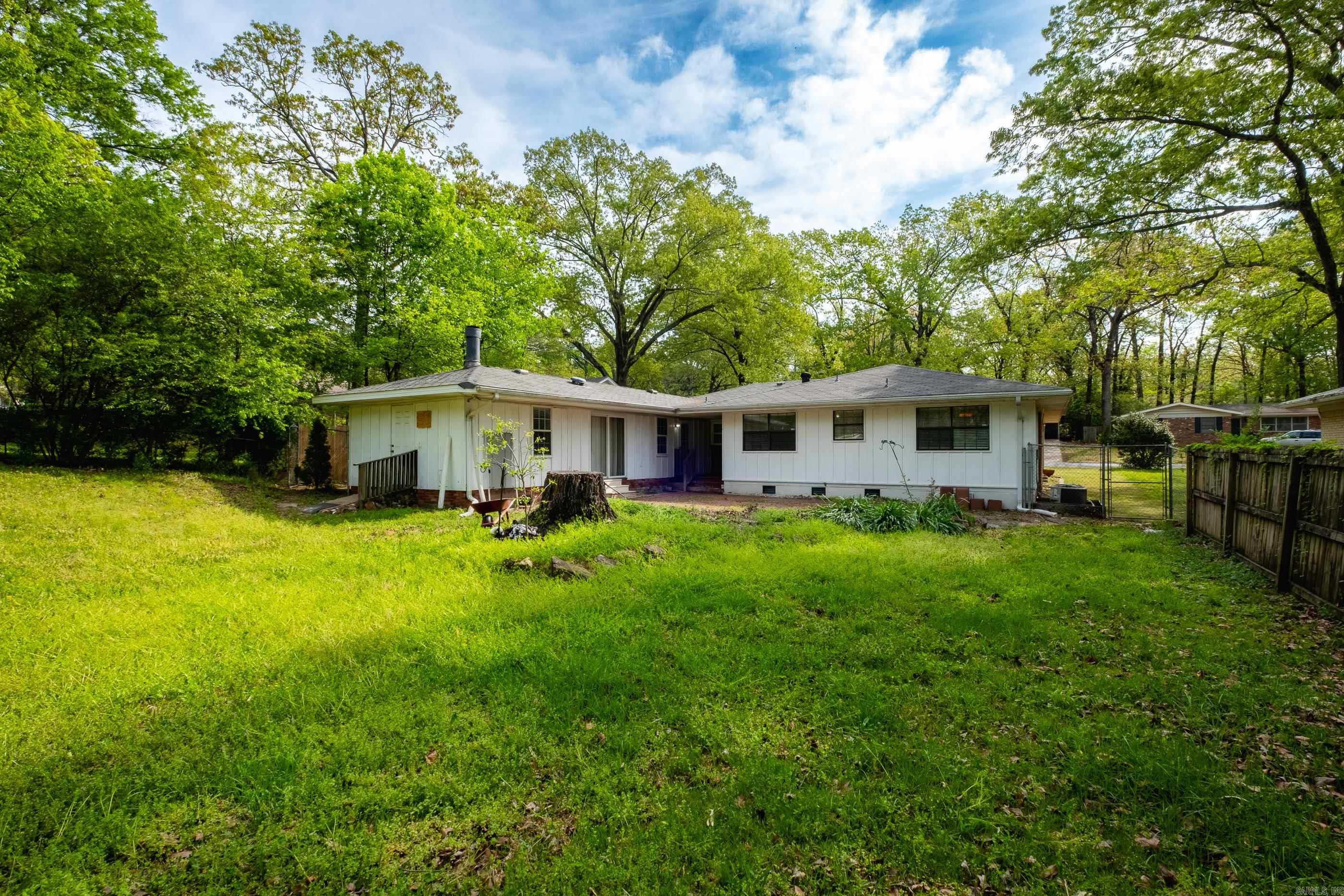124  Hiawatha Dr  Little Rock, AR
