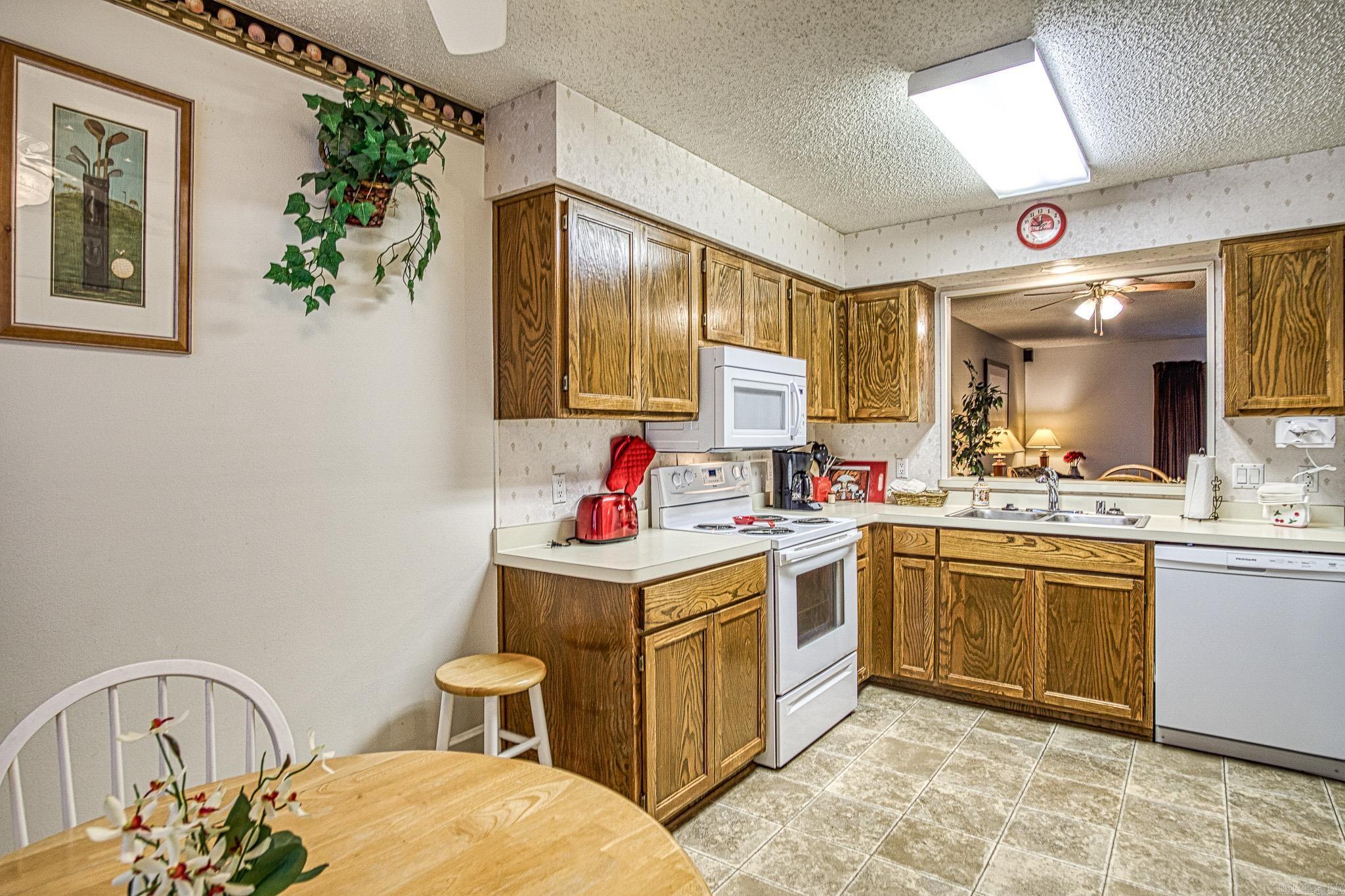 20  Cortez  Hot Springs Village, AR