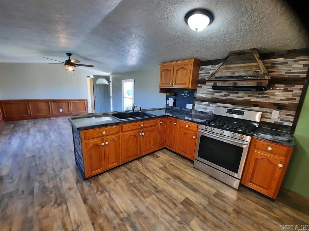 887  Annette  Mountain View, AR