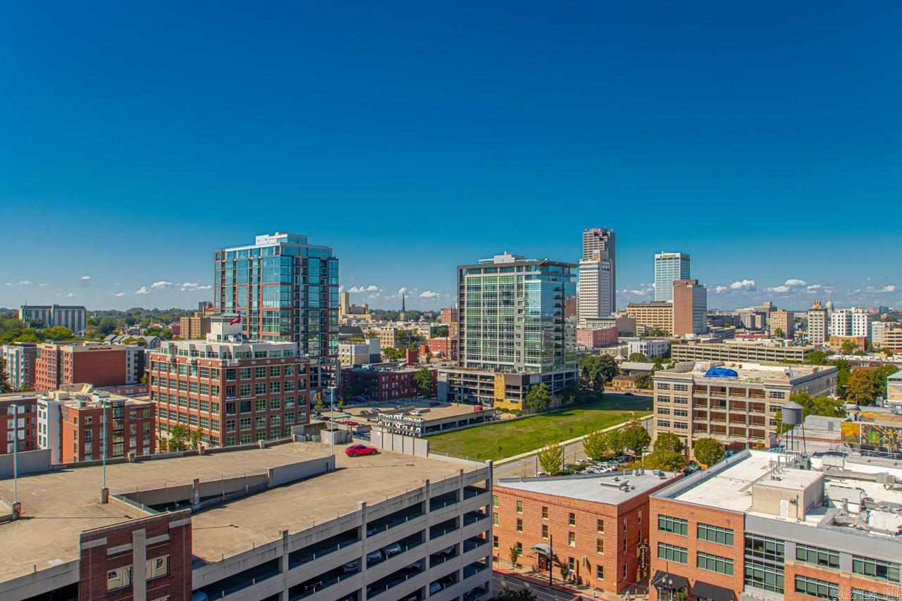 521  President Clinton  #1206  Little Rock, AR
