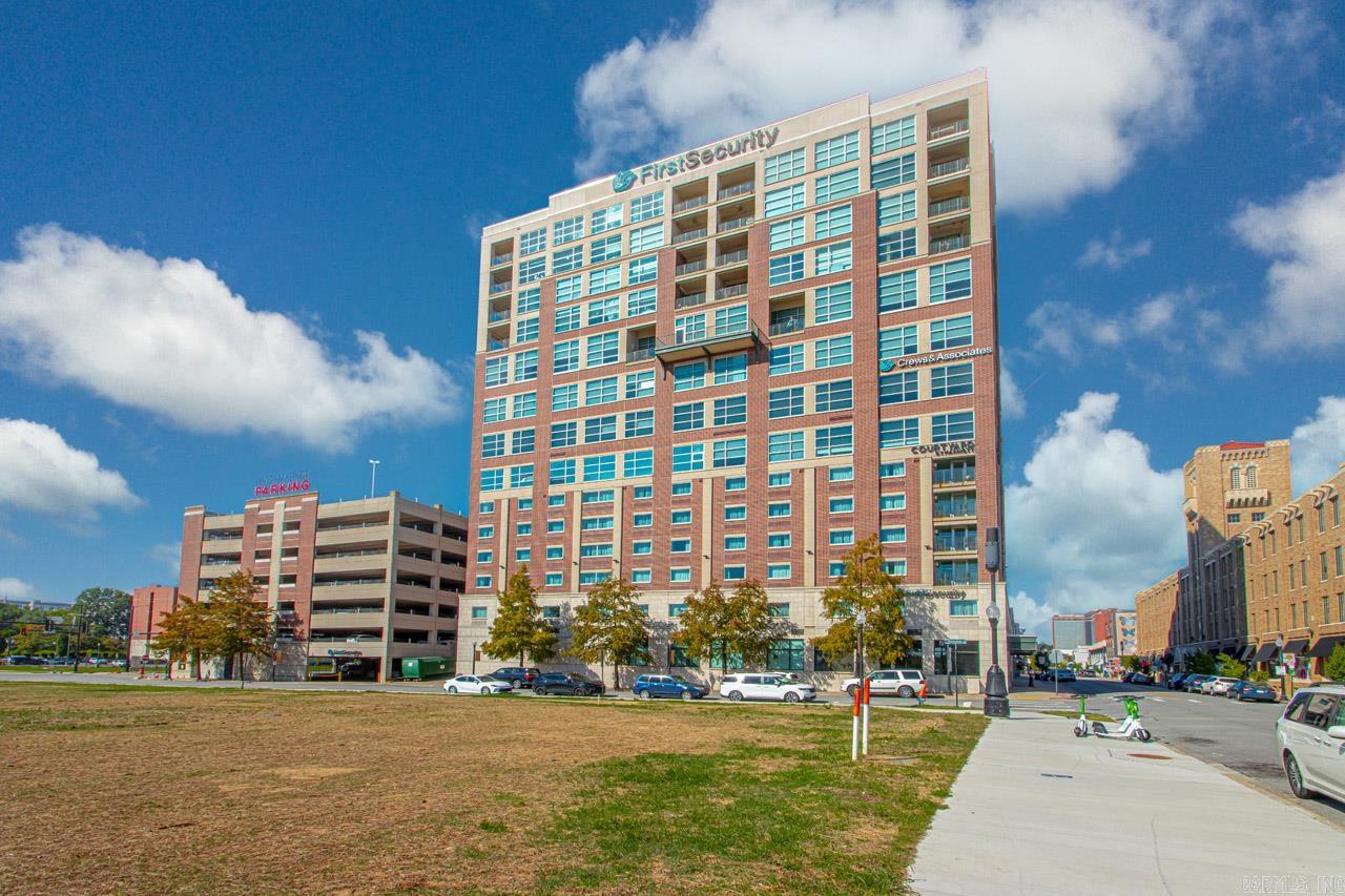 521  President Clinton  #1206  Little Rock, AR