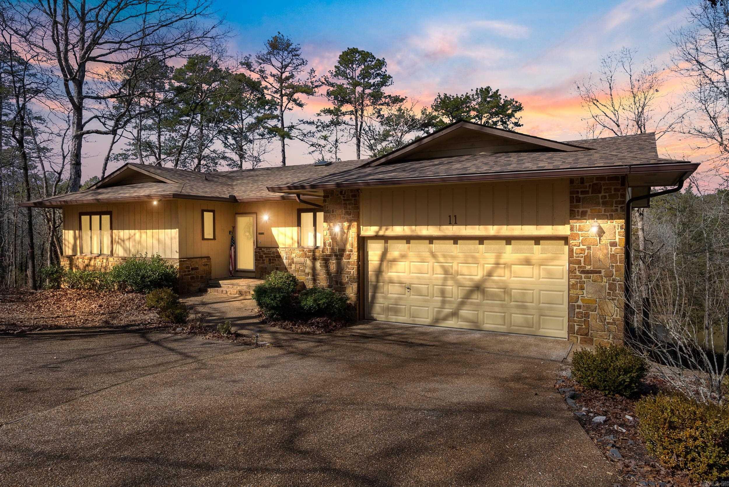 11  Acala Place  Hot Springs Village, AR