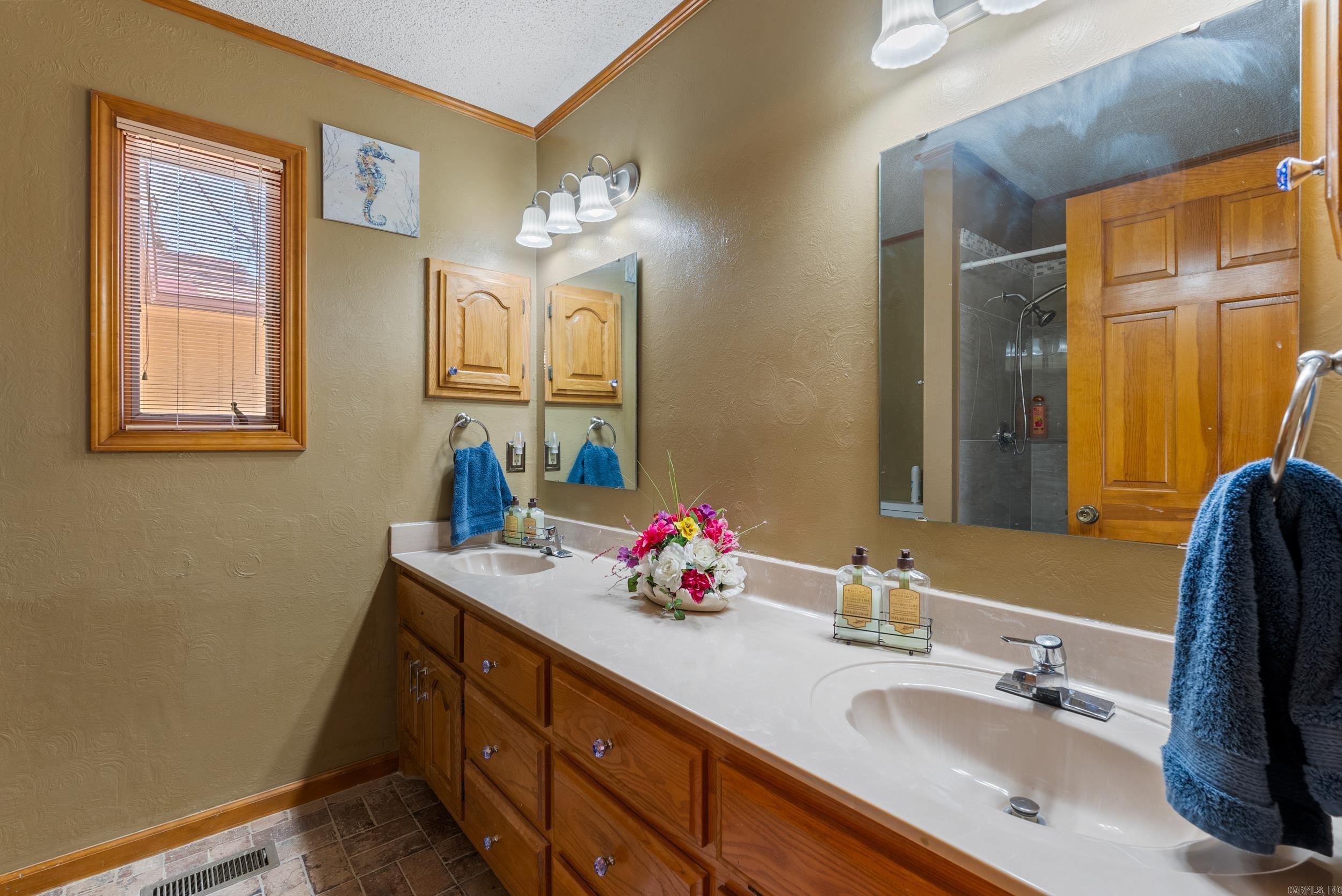 11  Acala Place  Hot Springs Village, AR