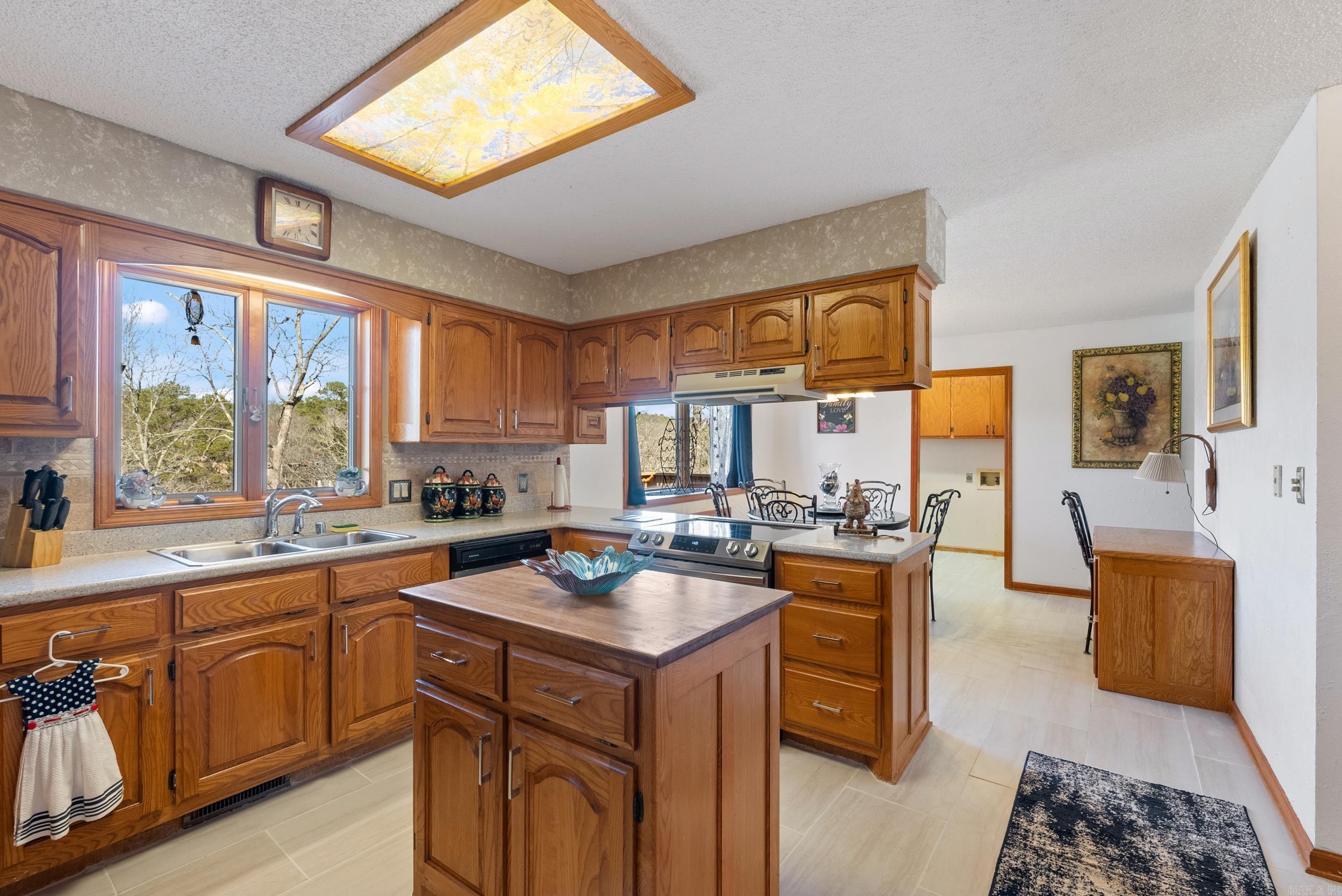 11  Acala Place  Hot Springs Village, AR