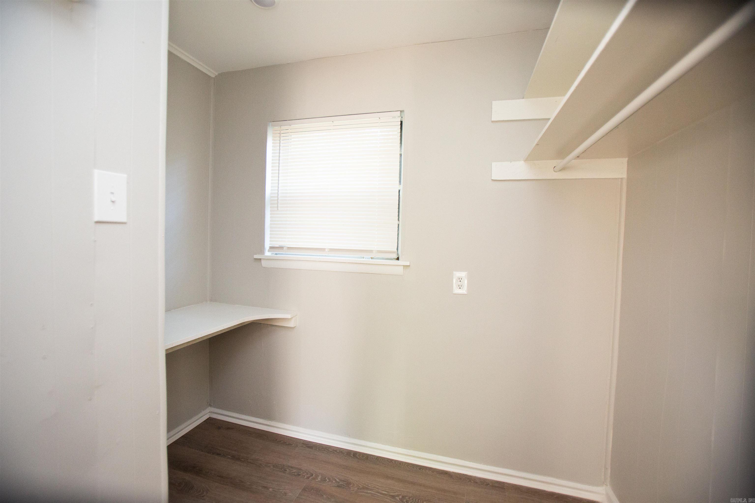 7204 W Wakefield  Little Rock, AR