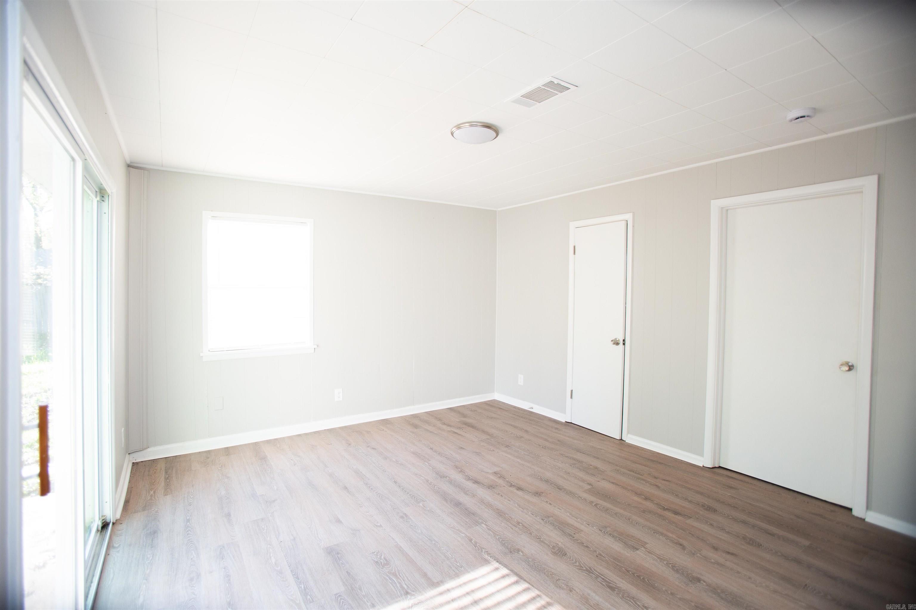 7204 W Wakefield  Little Rock, AR