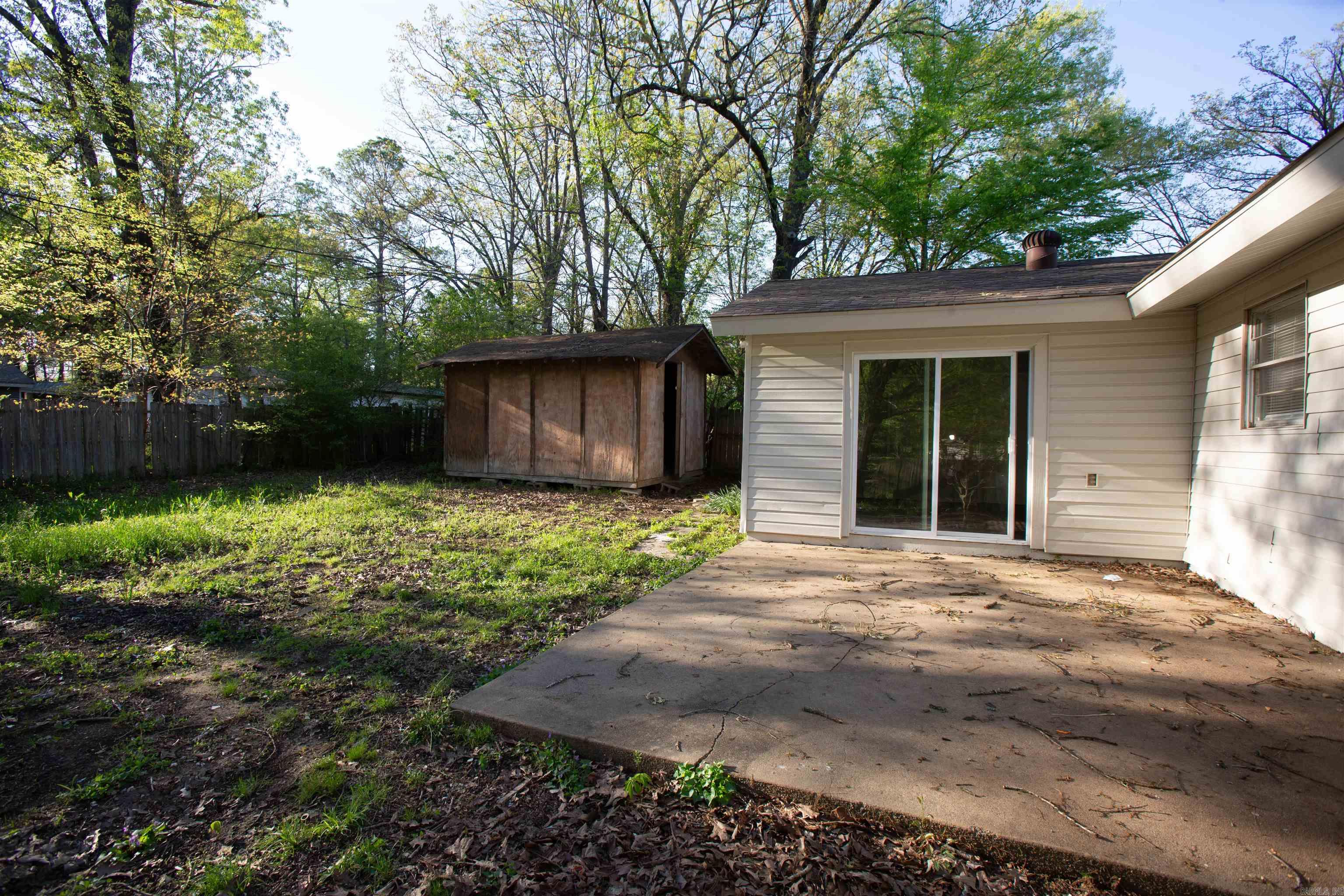 7204 W Wakefield  Little Rock, AR