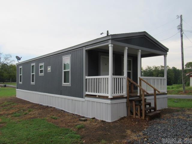 126  Plum  Houston, AR