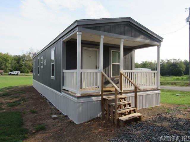 126  Plum  Houston, AR