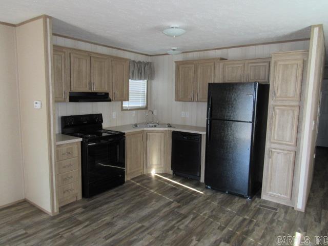 126  Plum  Houston, AR