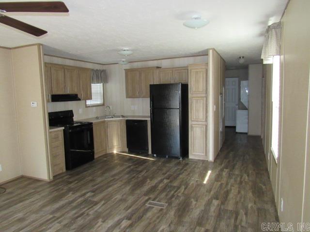 126  Plum  Houston, AR