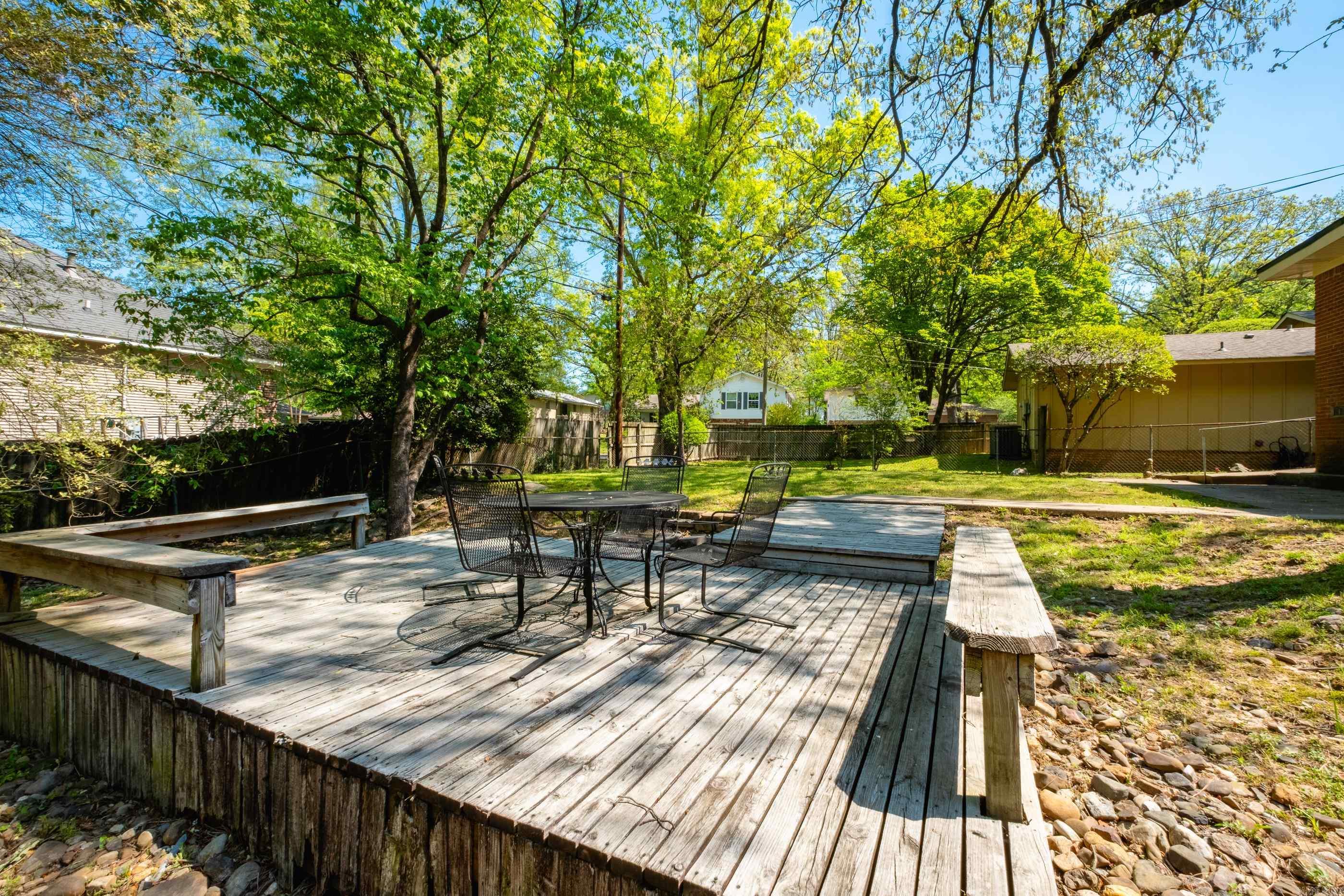 4  Tomahawk  Little Rock, AR
