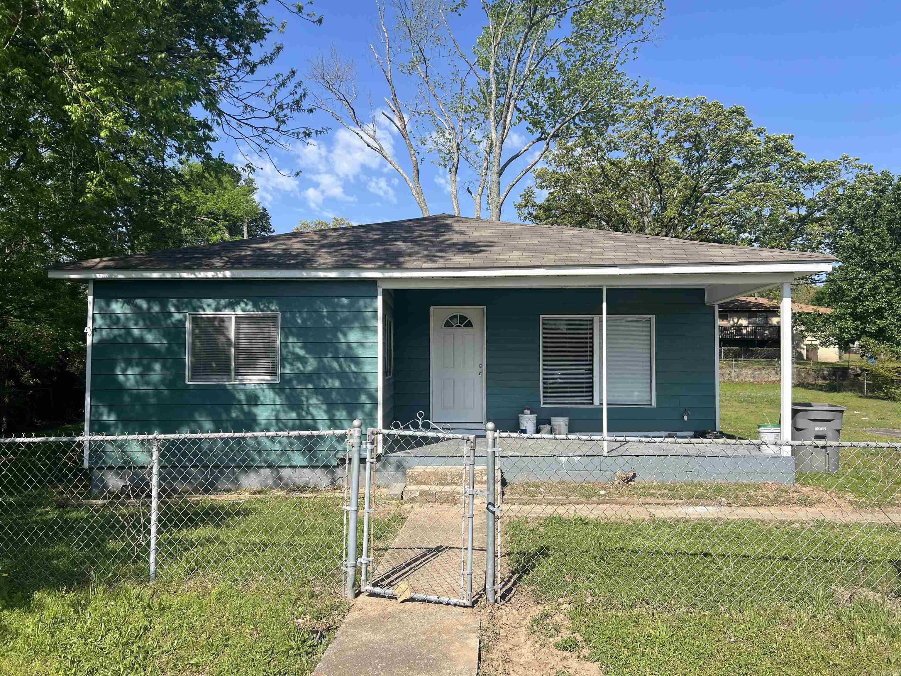 120  Hood  Hot Springs, AR