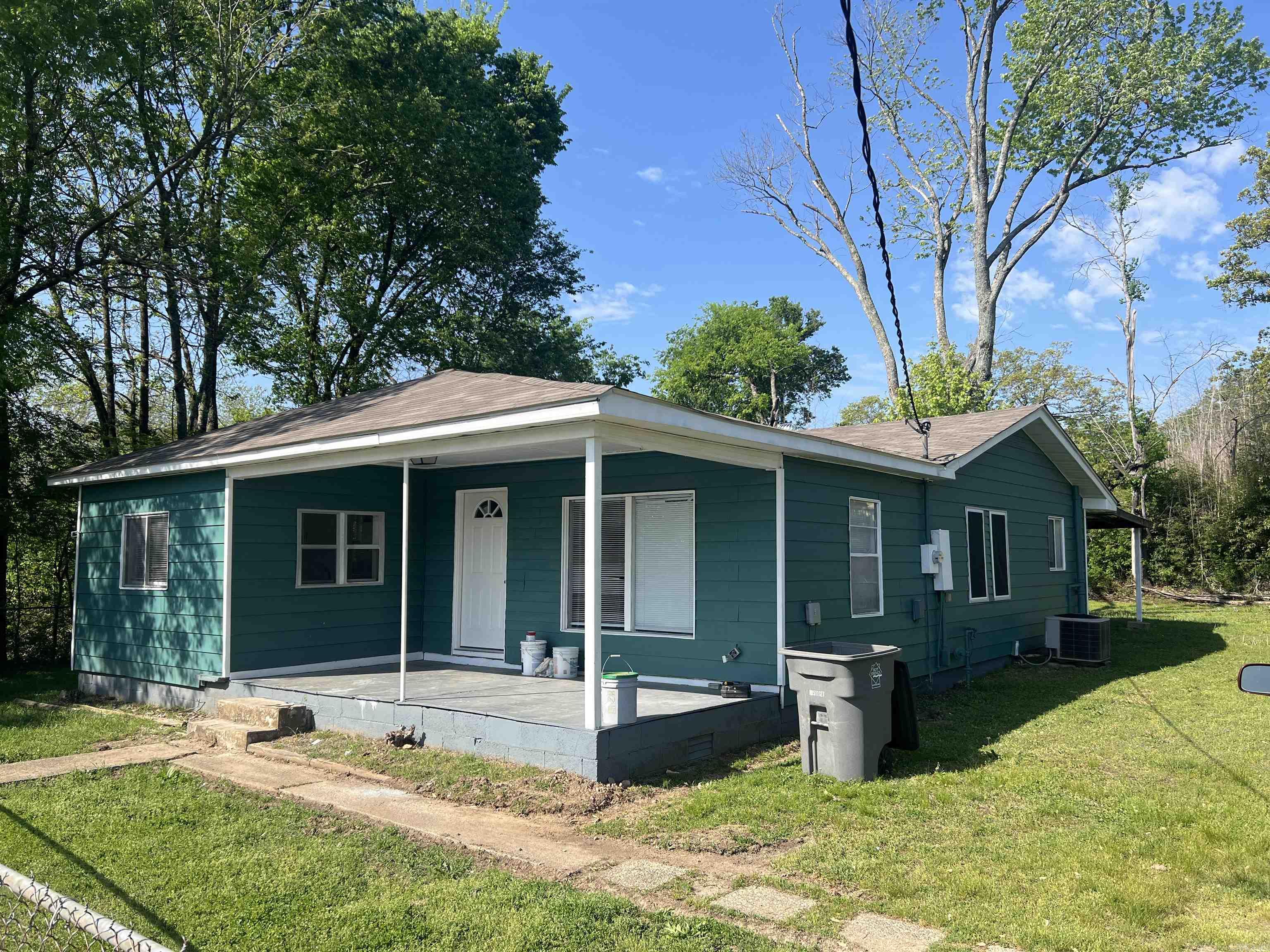 120  Hood  Hot Springs, AR