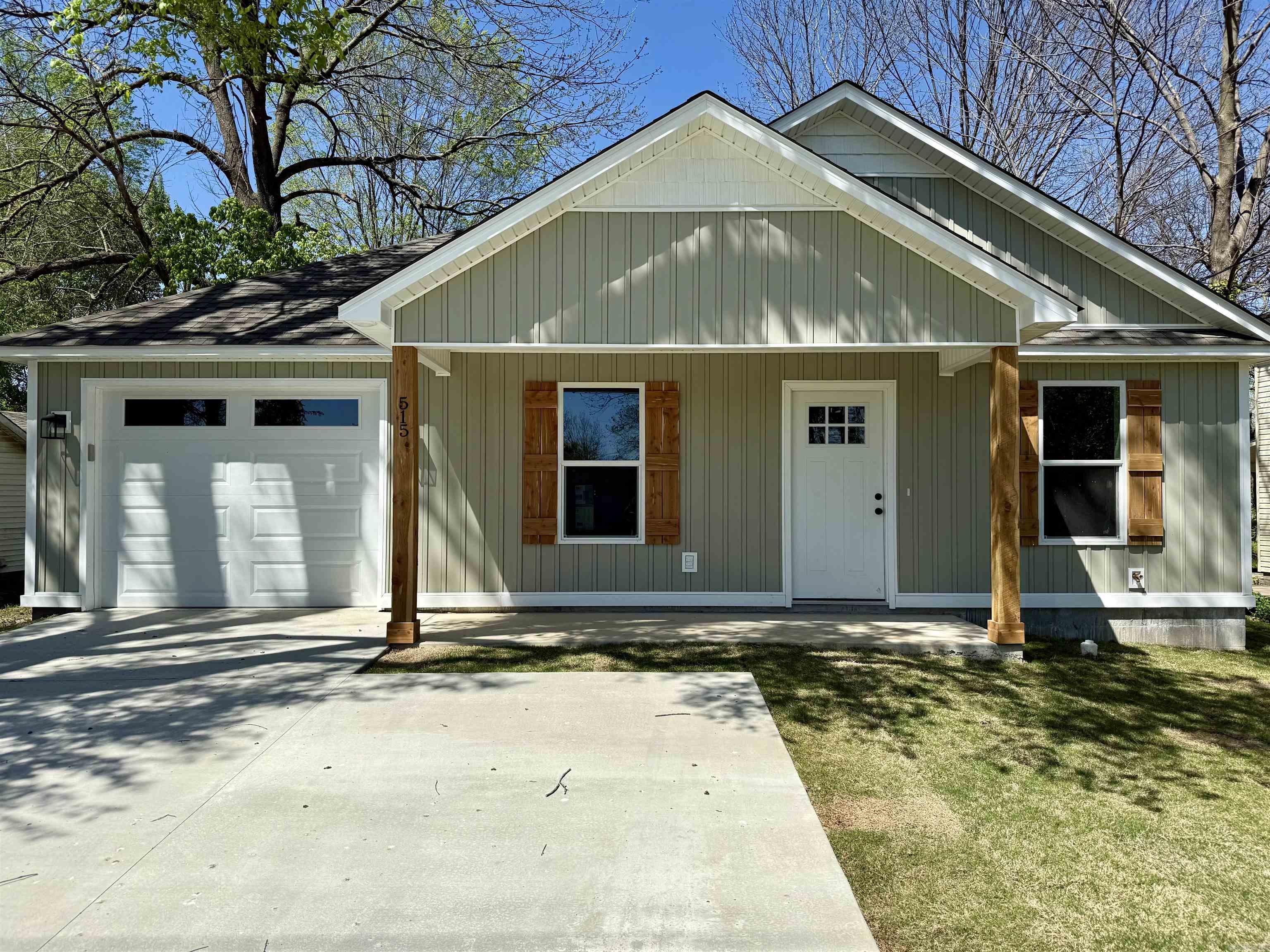 515 E Main  Paragould, AR