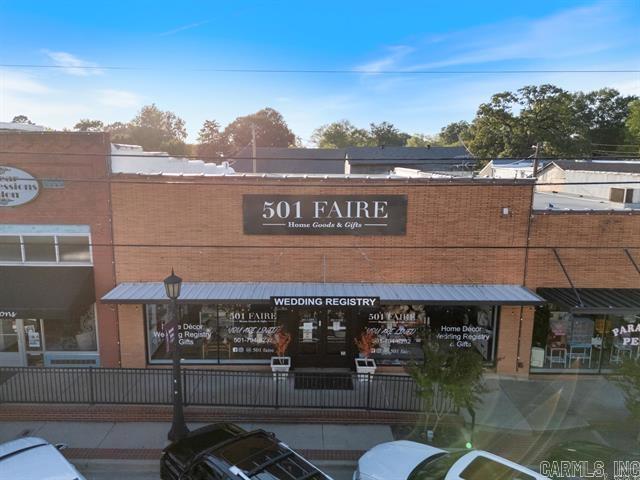 114 N Market Street