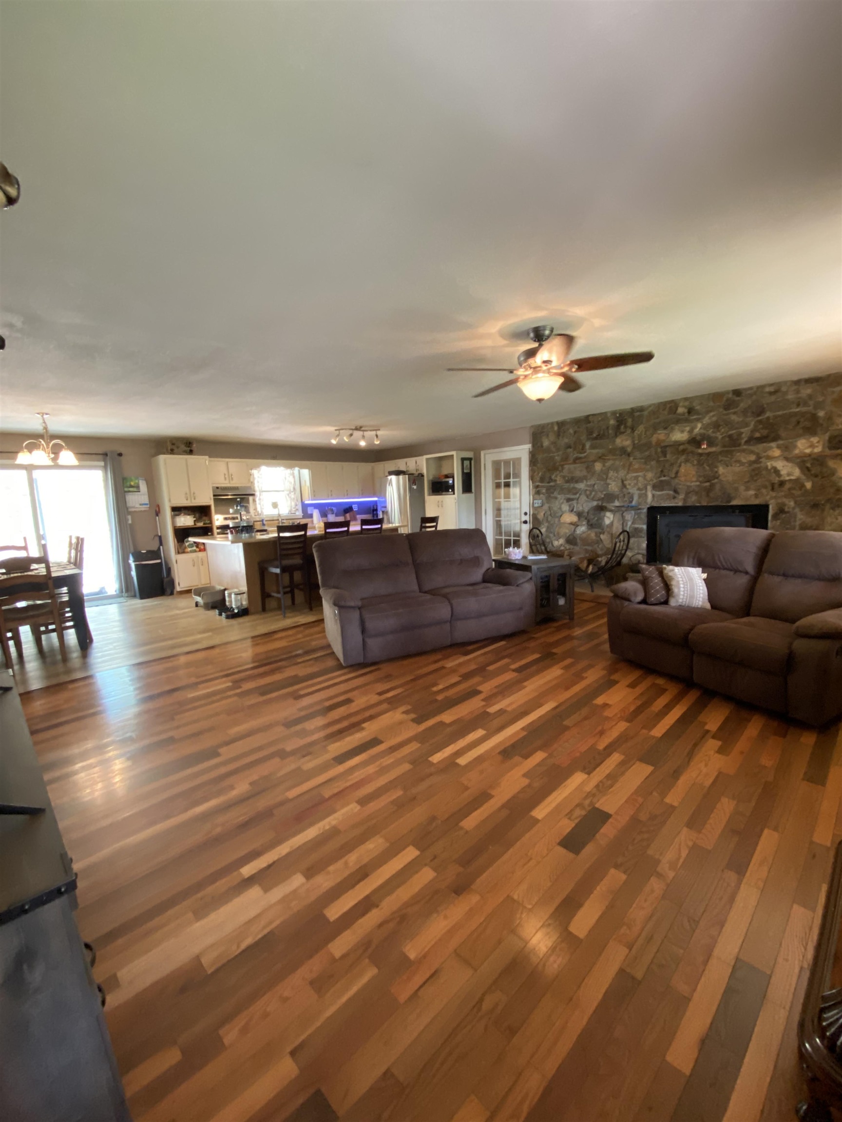 905  River  Hardy, AR