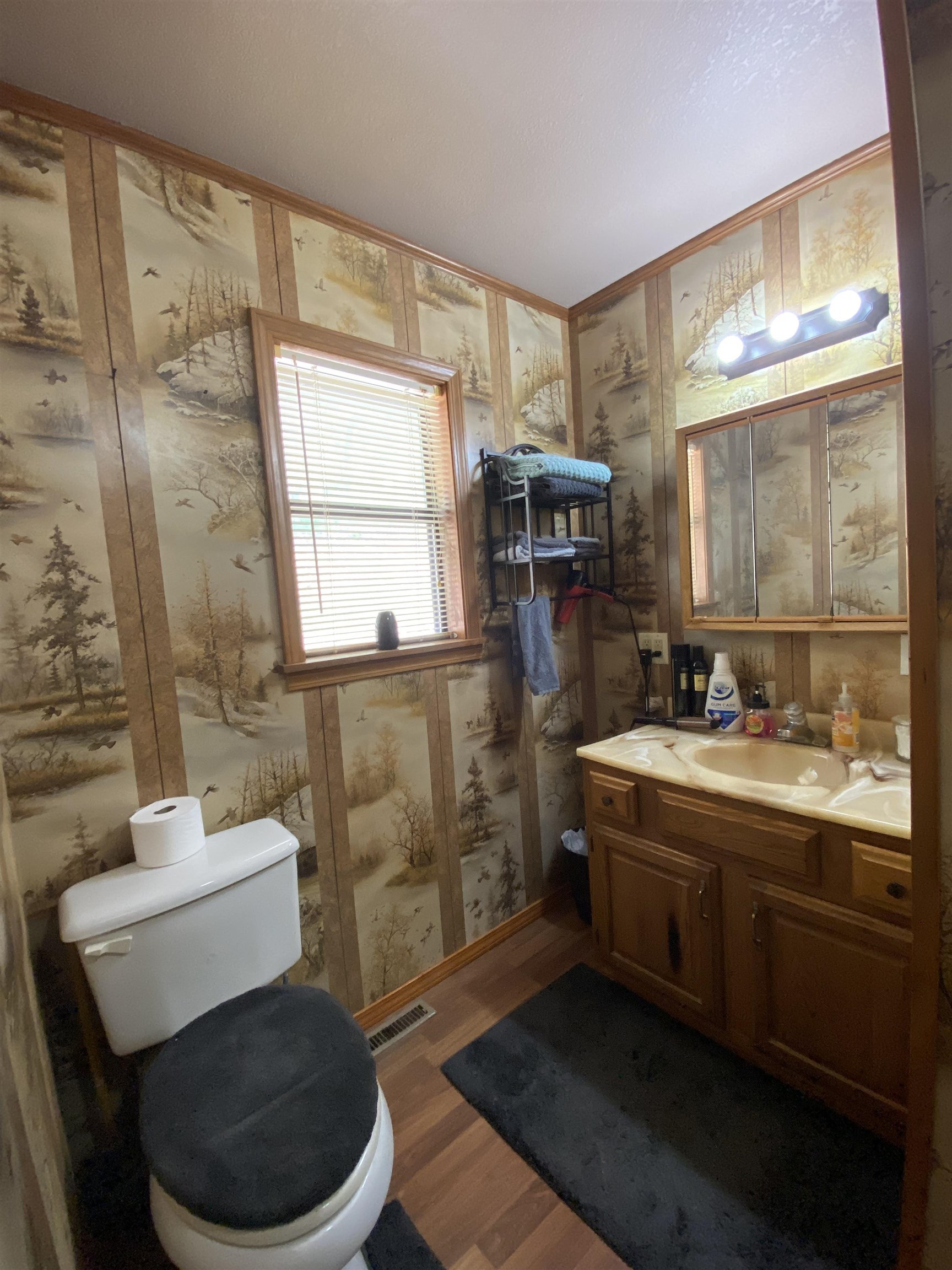 905  River  Hardy, AR