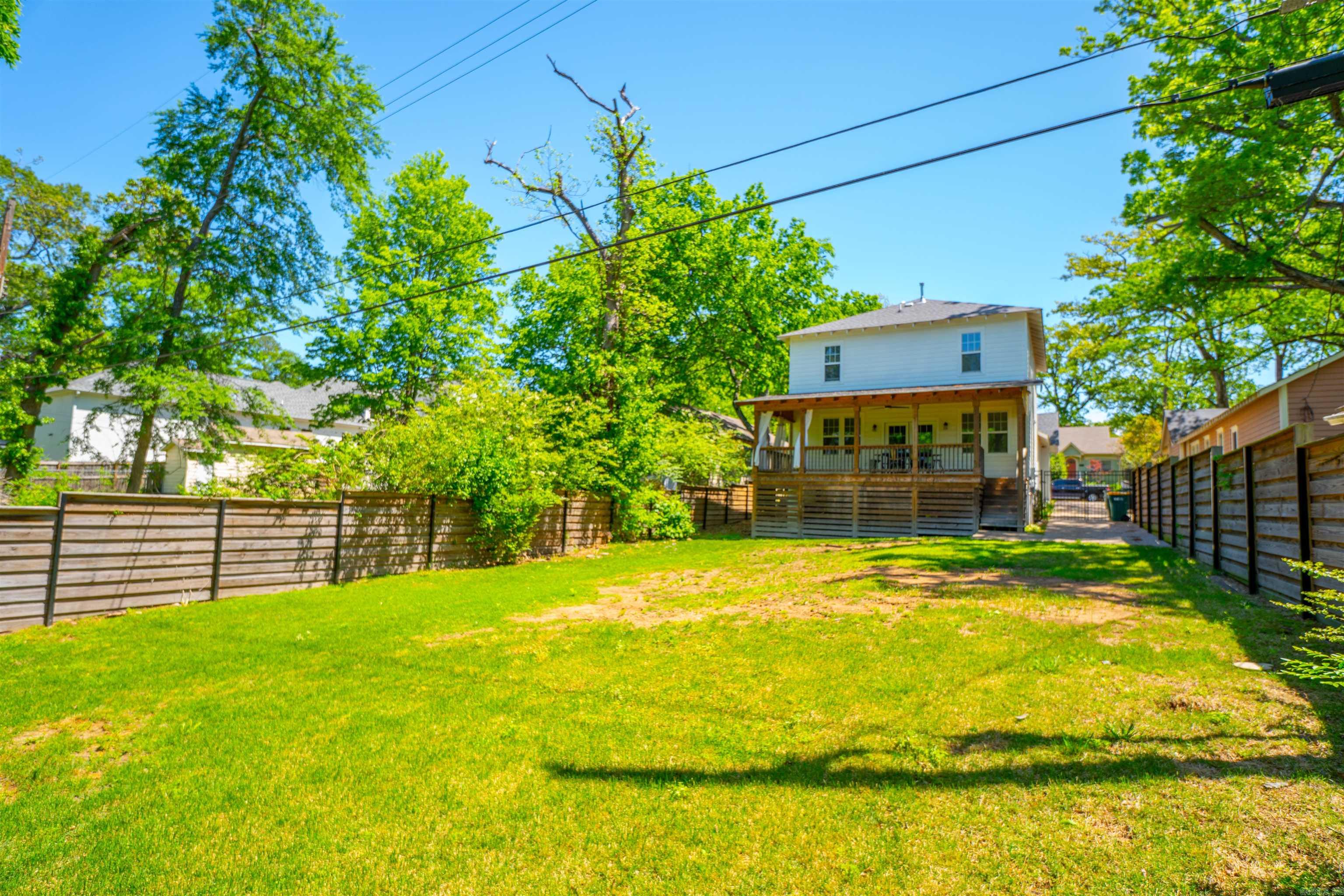 122 N Monroe Street Little Rock, AR 72205