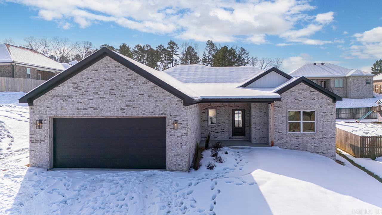 5013 Clover Brook Drive Bryant, AR 72022