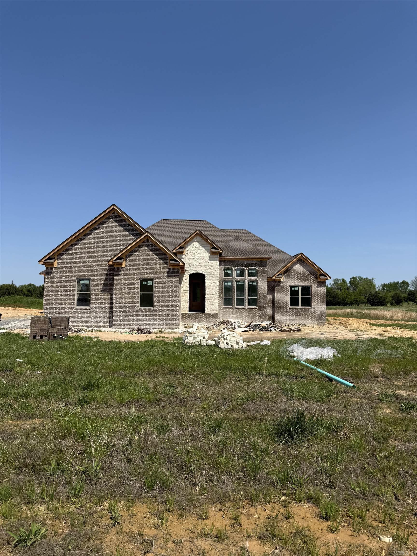 32  Lowell  Greenbrier, AR