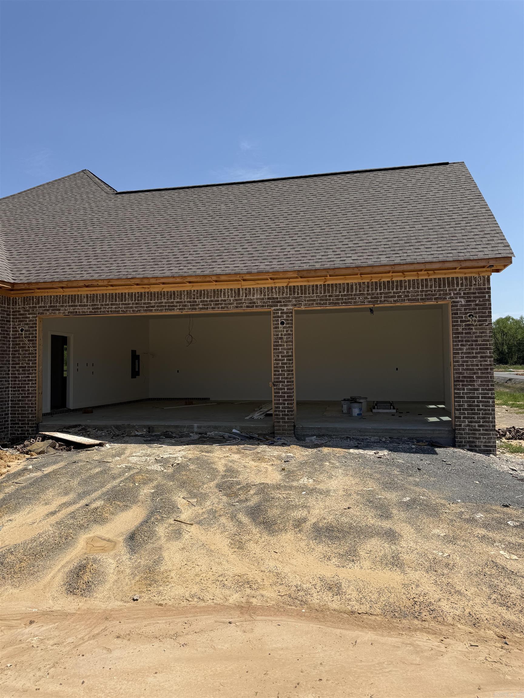 32  Lowell  Greenbrier, AR