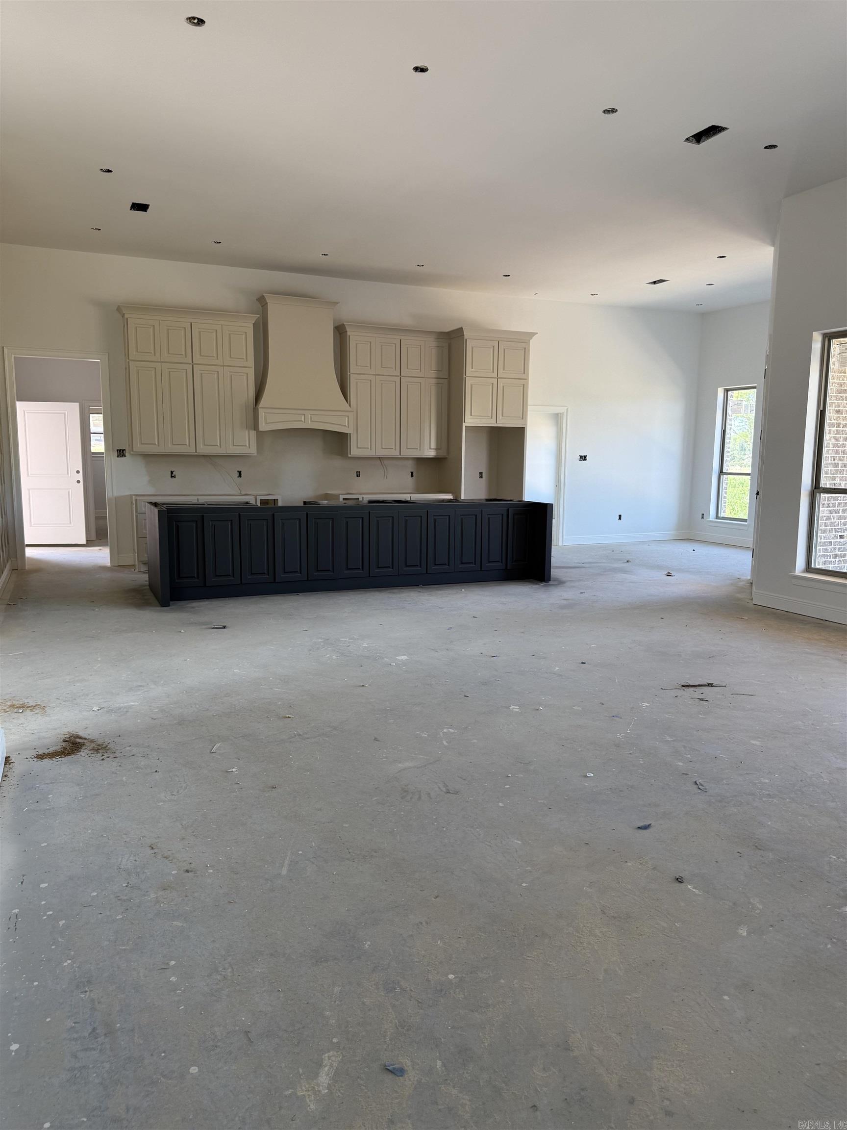 32  Lowell  Greenbrier, AR