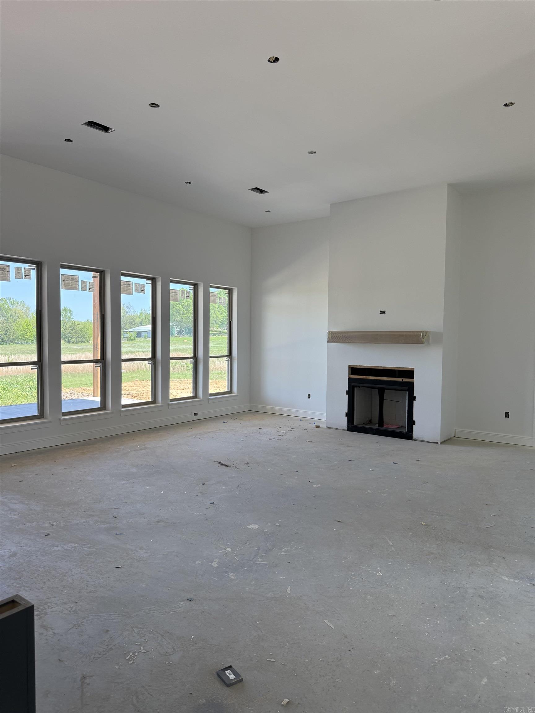 32  Lowell  Greenbrier, AR