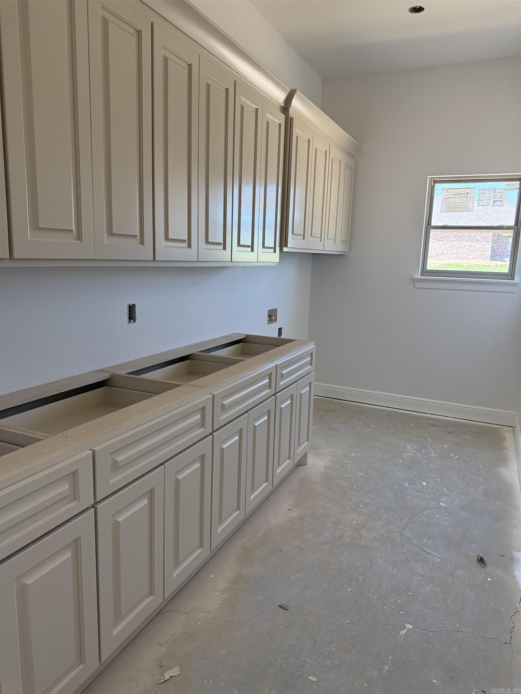 32  Lowell  Greenbrier, AR