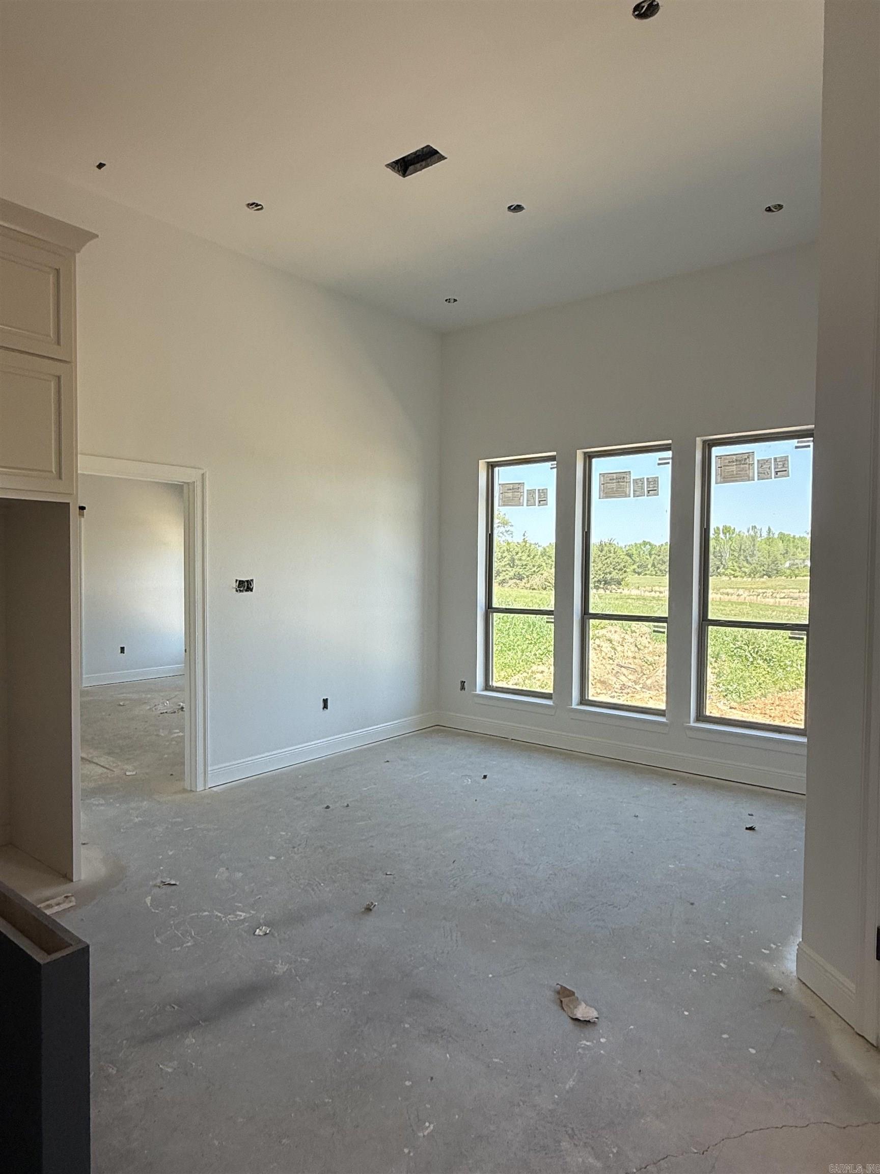 32  Lowell  Greenbrier, AR