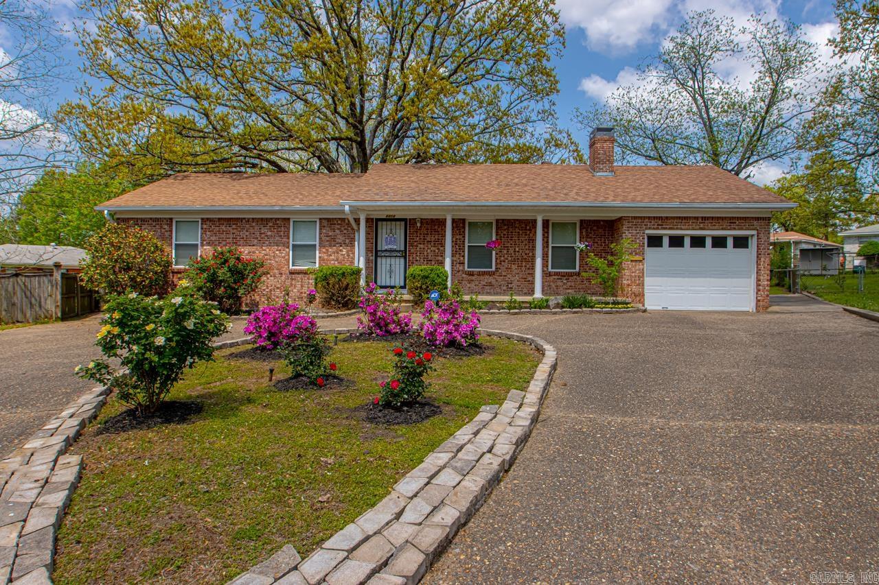 6808 Sandpiper Drive