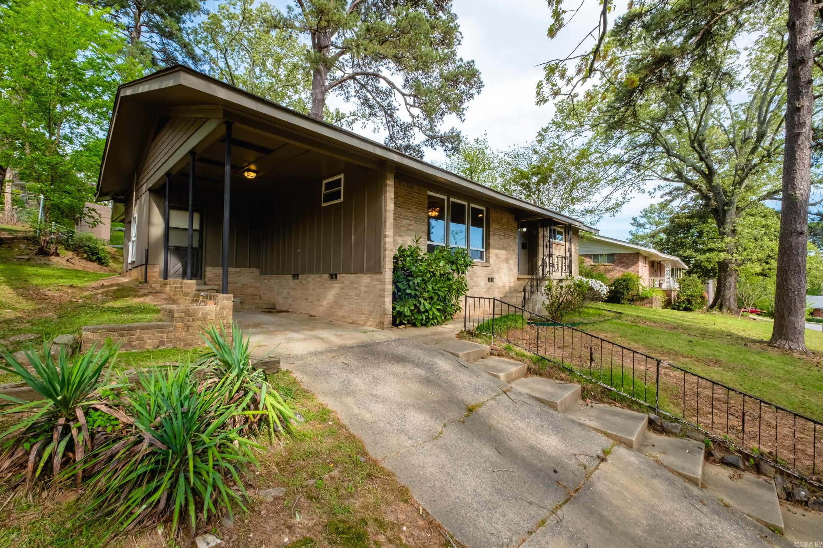 6  Broadmoor  Little Rock, AR