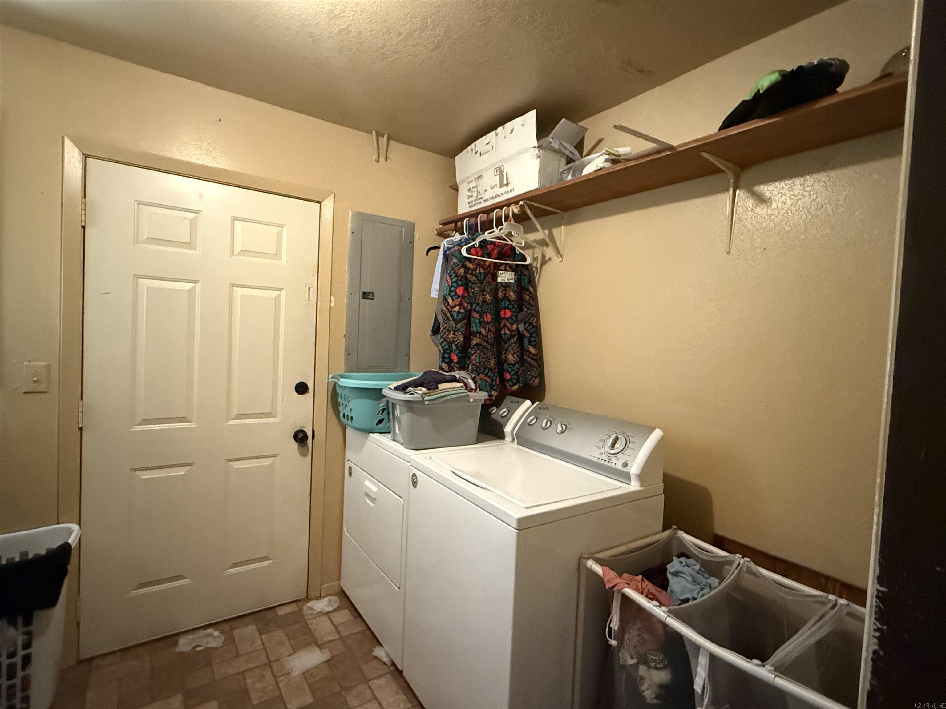 128 W Rock Hill  Lockesburg, AR