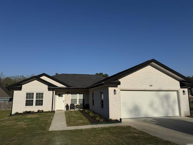 209  Fox Chase  Hot Springs, AR