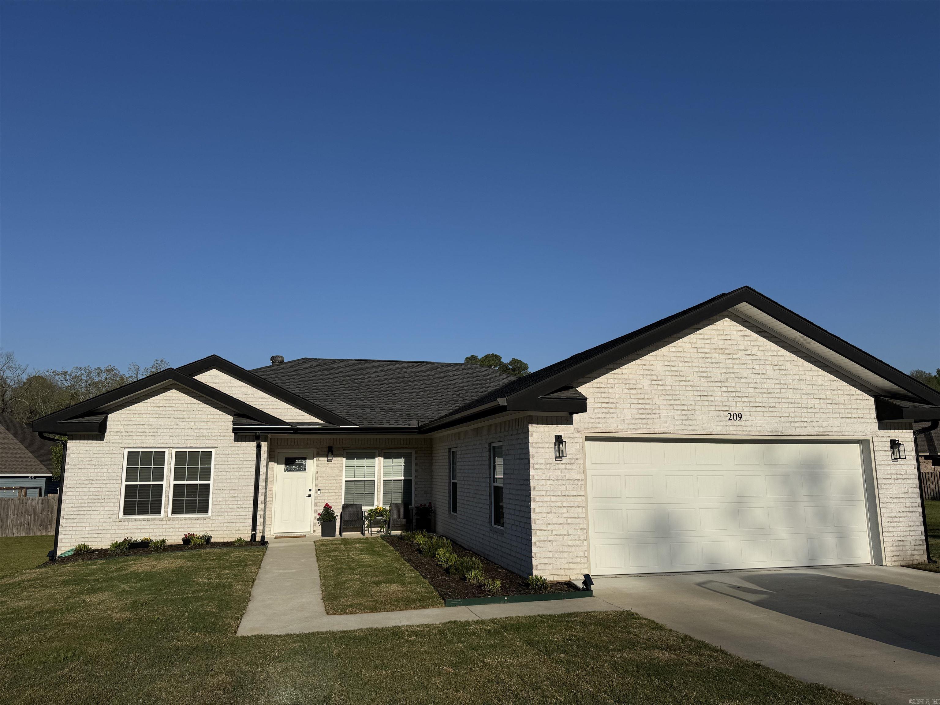 209 Fox Chase Circle Hot Springs, AR 71913